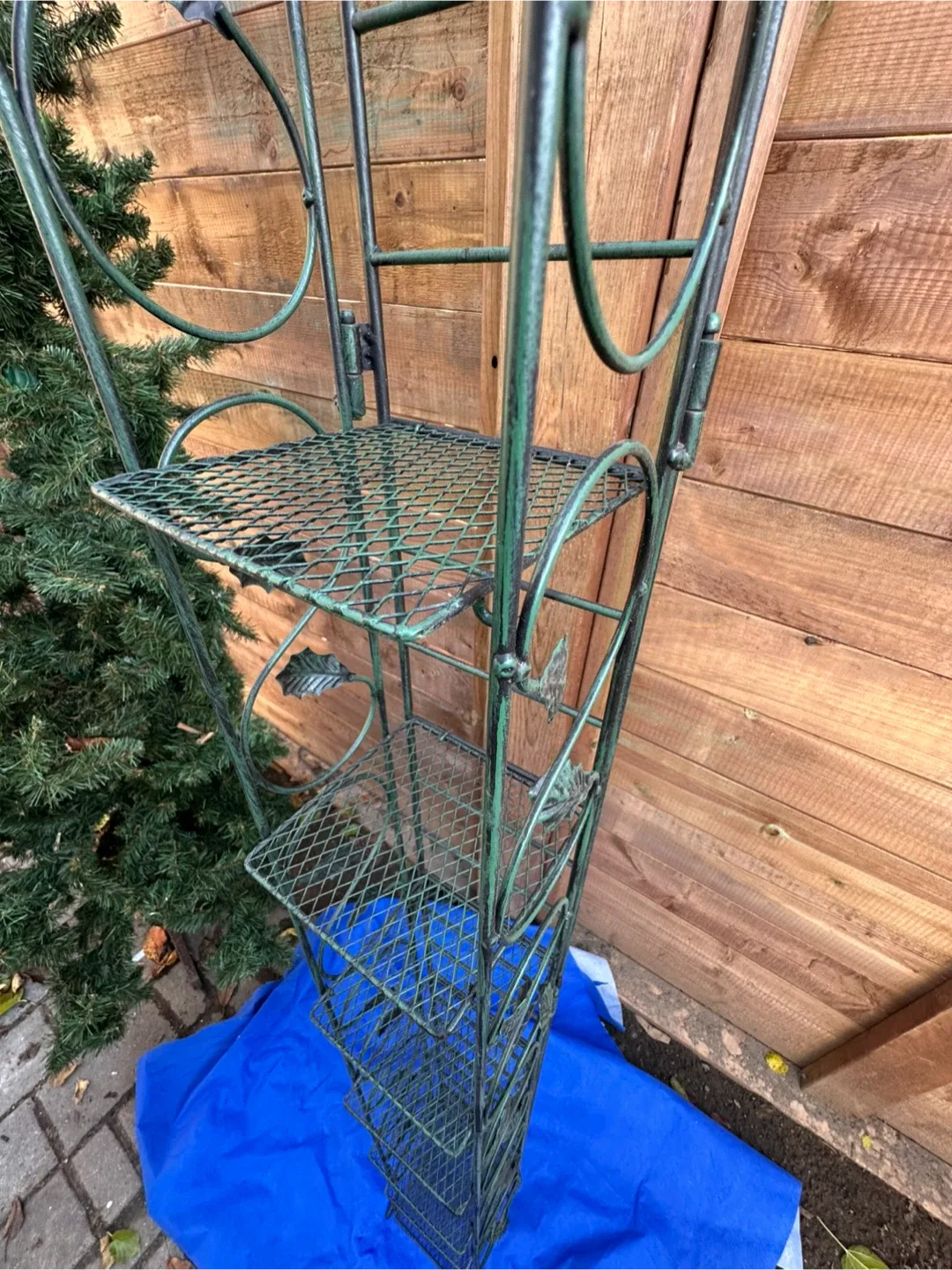 Metal Plant Stand image indicator(4)