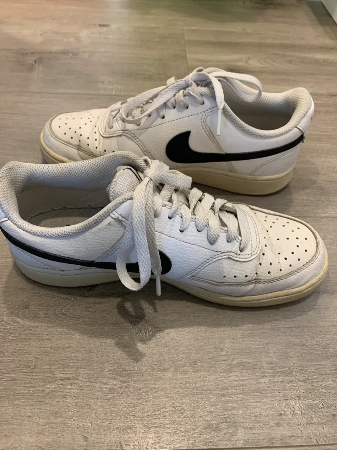 🥕Nike Court Vision Low Sneakers - White image indicator(9)