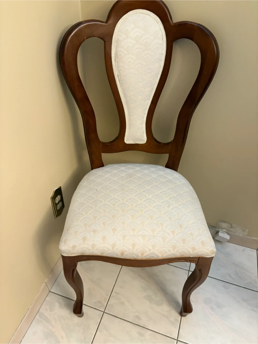 4 Wooden Dining Chairs with White Cushion thumbnail