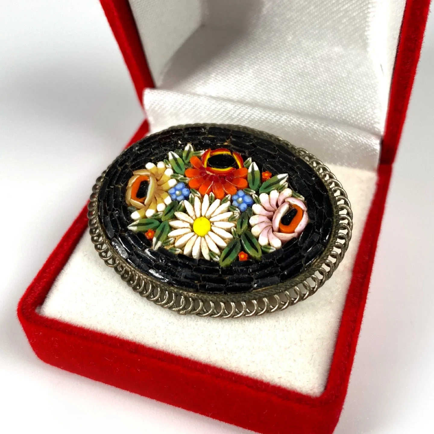 Vintage Italian Micro Mosaic Brooch image indicator(2)