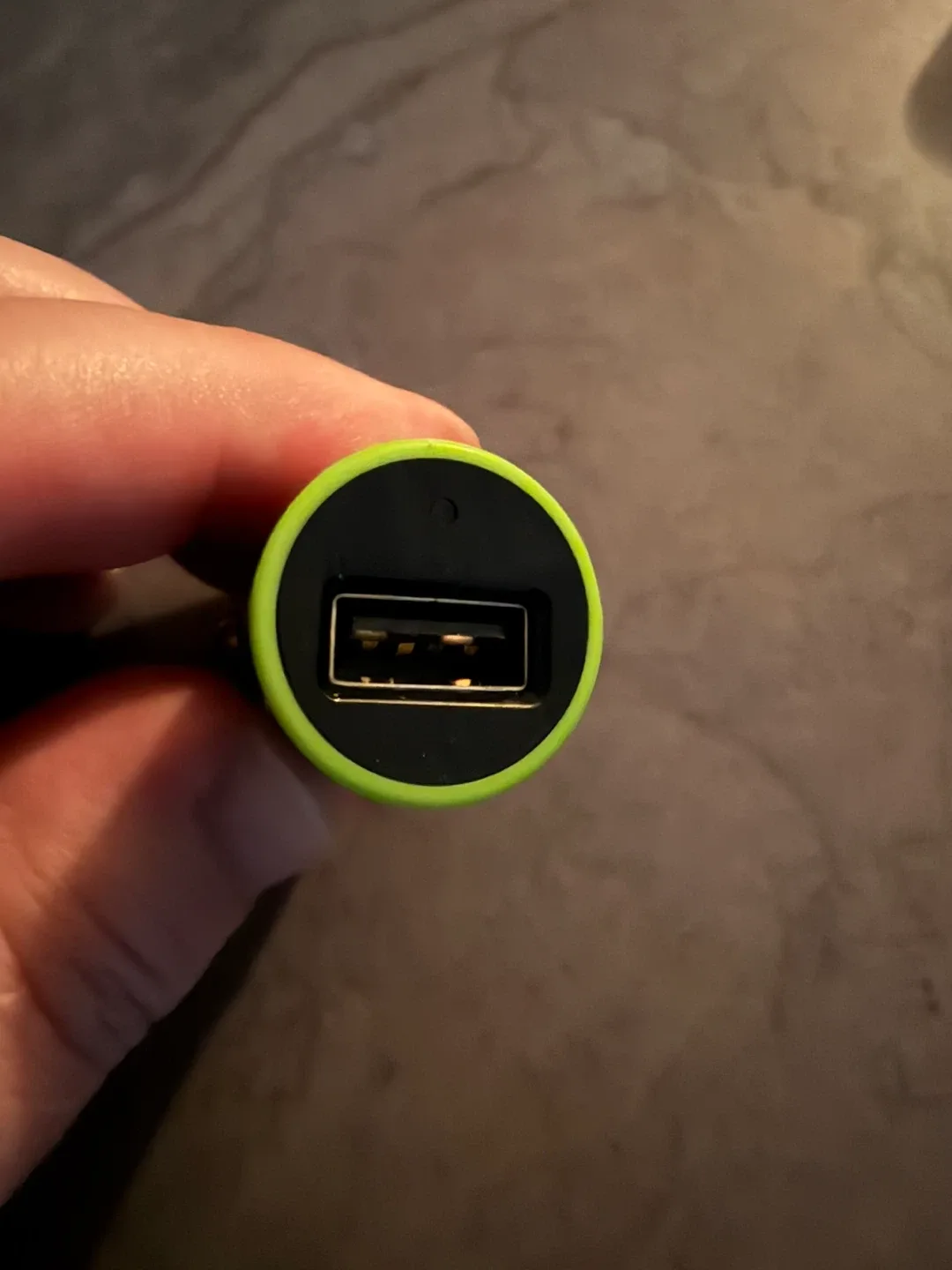 Belkin Car Charger image indicator(2)