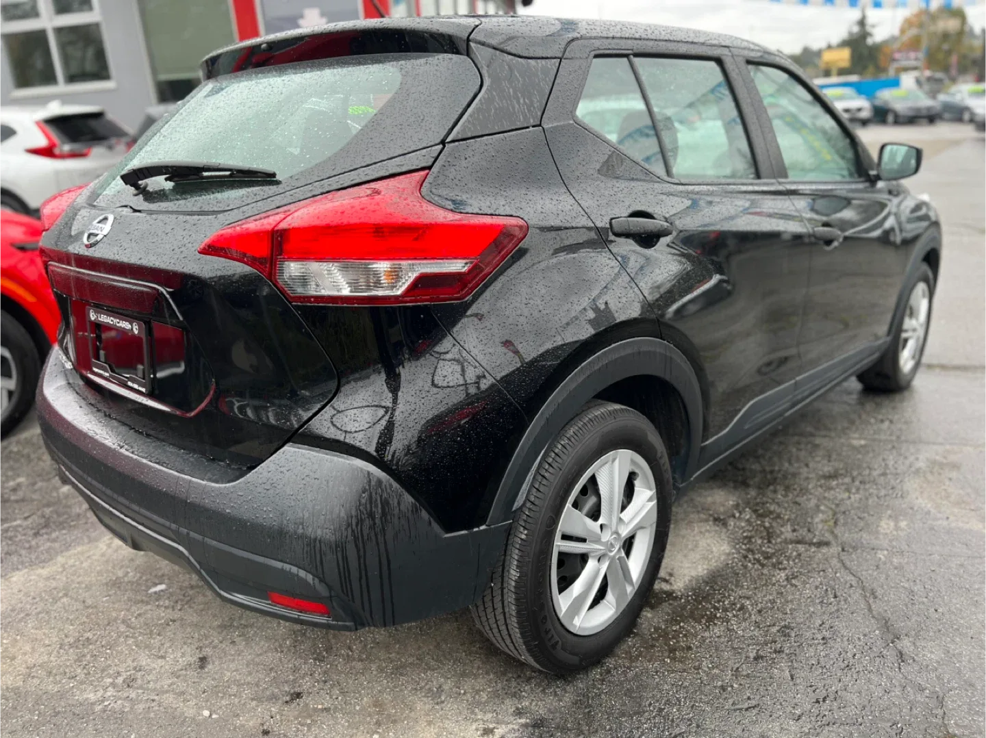 Nissan Kicks - Compact SUV image indicator(4)