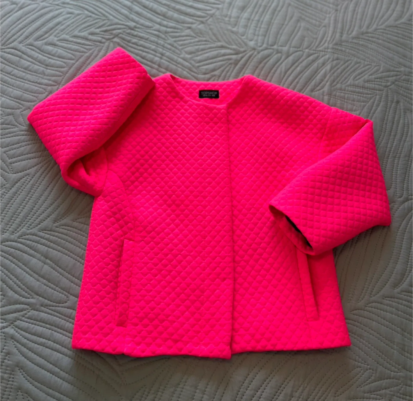 Topshop hot Pink Quilted Jacket, US size 4! image indicator(3)