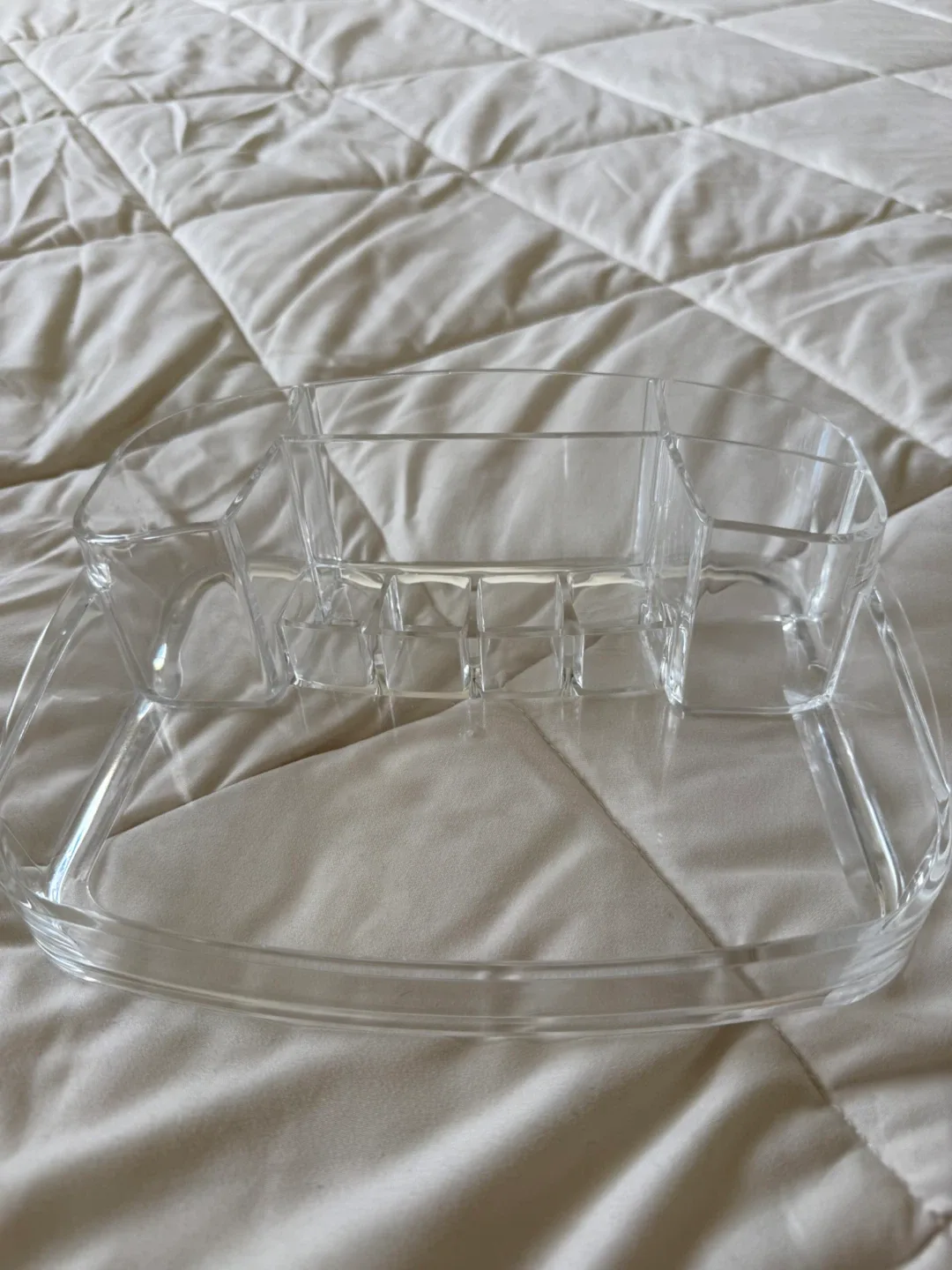 Clear Acrylic Makeup Organizer thumbnail