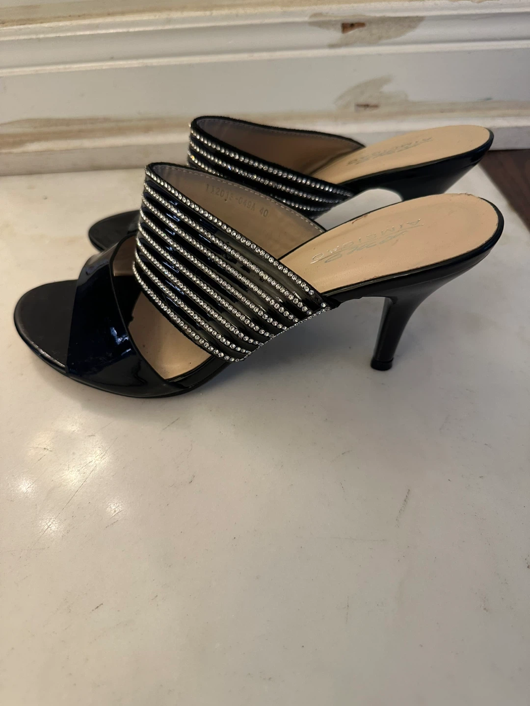 Aimeidiao Black Heels - Size 9