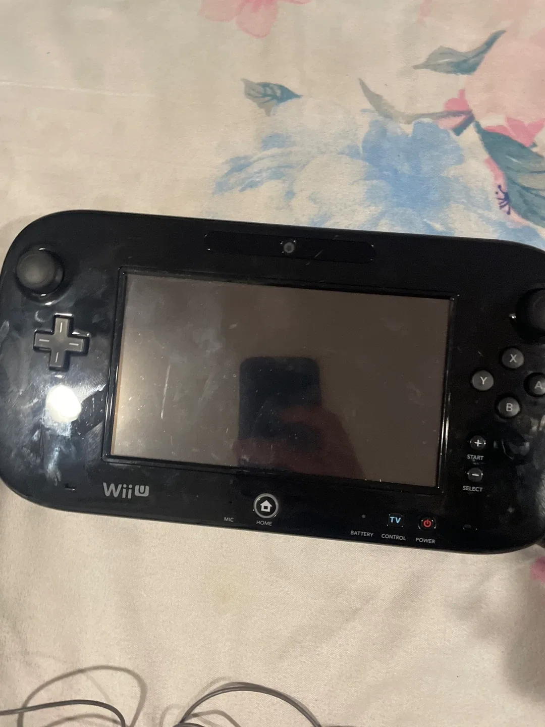 Nintendo Wii U Console with Mario Remote image indicator(3)