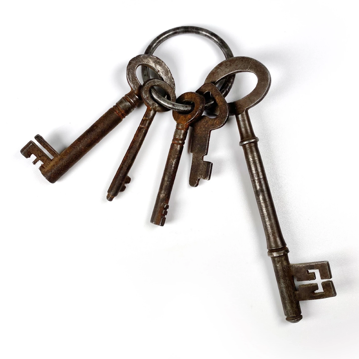 Ring of Old Skeleton Keys - photo 2