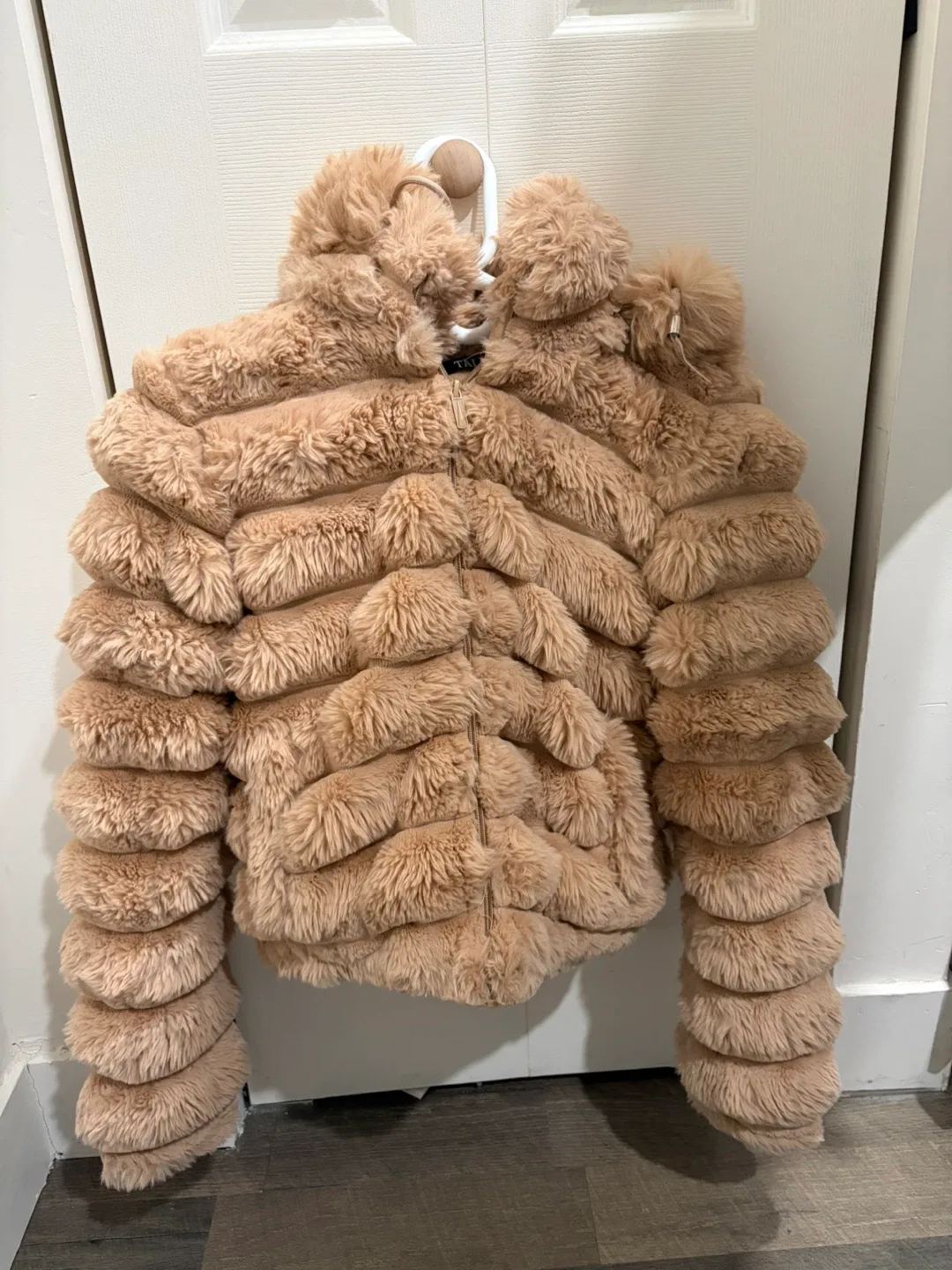 Plush Jacket - Beige image indicator(2)