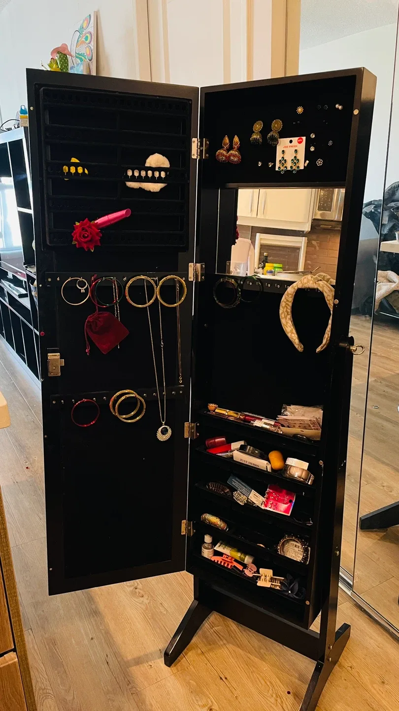 Standing Black Jewelry Armoire Mirror image indicator(6)