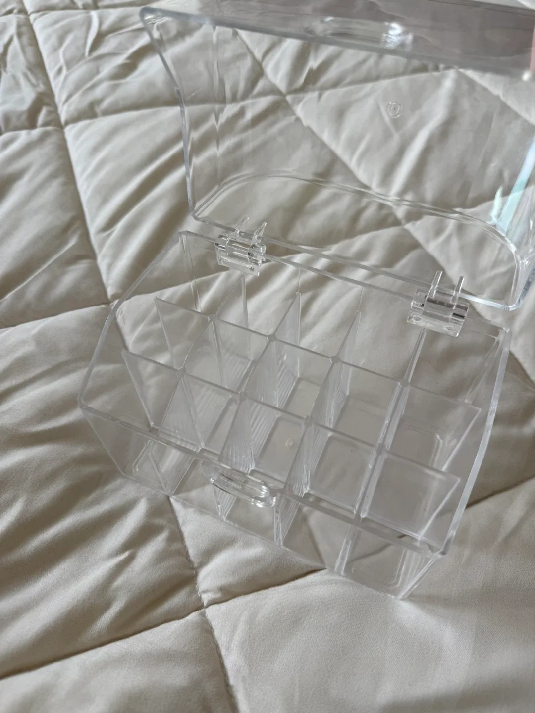 Clear Acrylic Lipstick Holder image indicator(2)