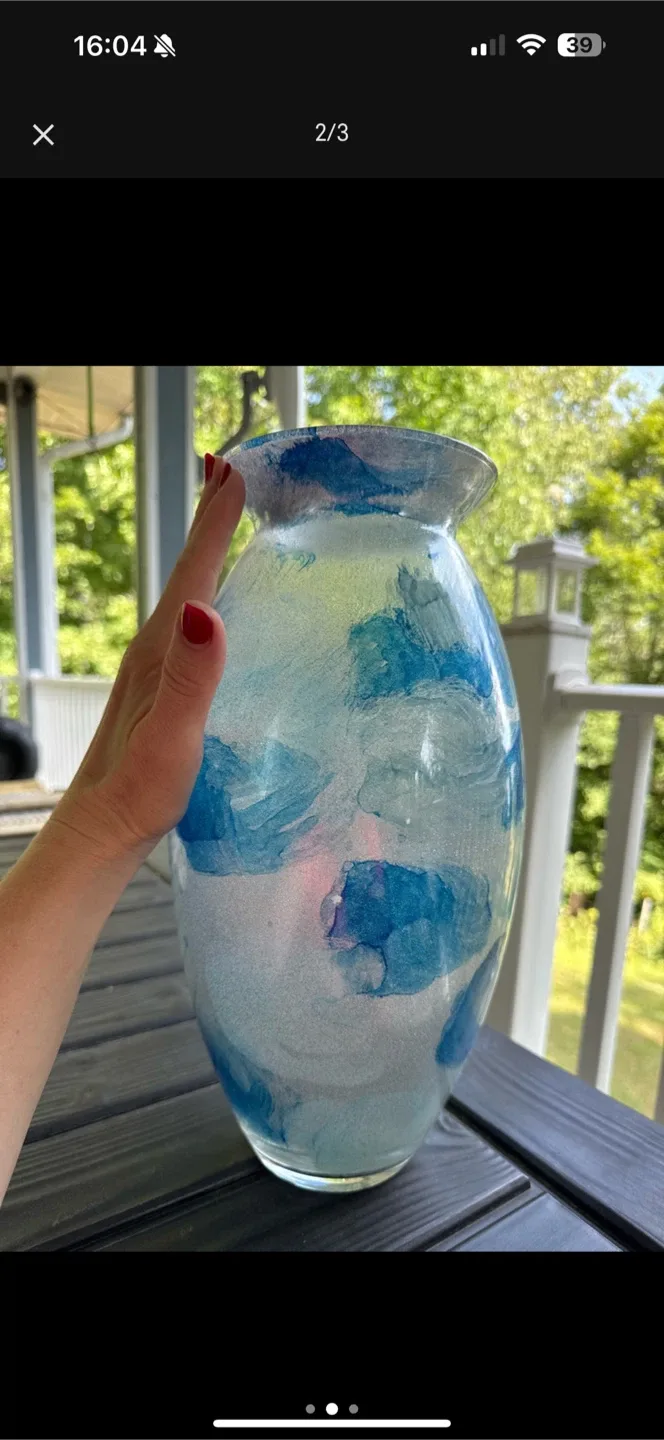 Blue and White Decorative Vase image indicator(2)