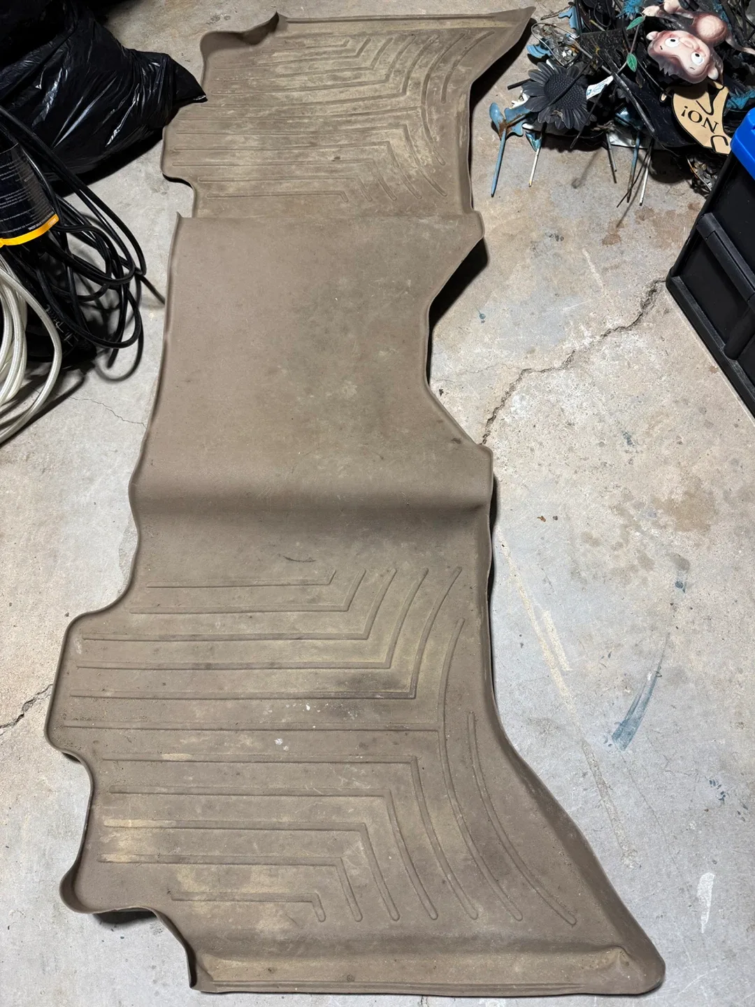 WeatherTech Floor Mats image indicator(3)