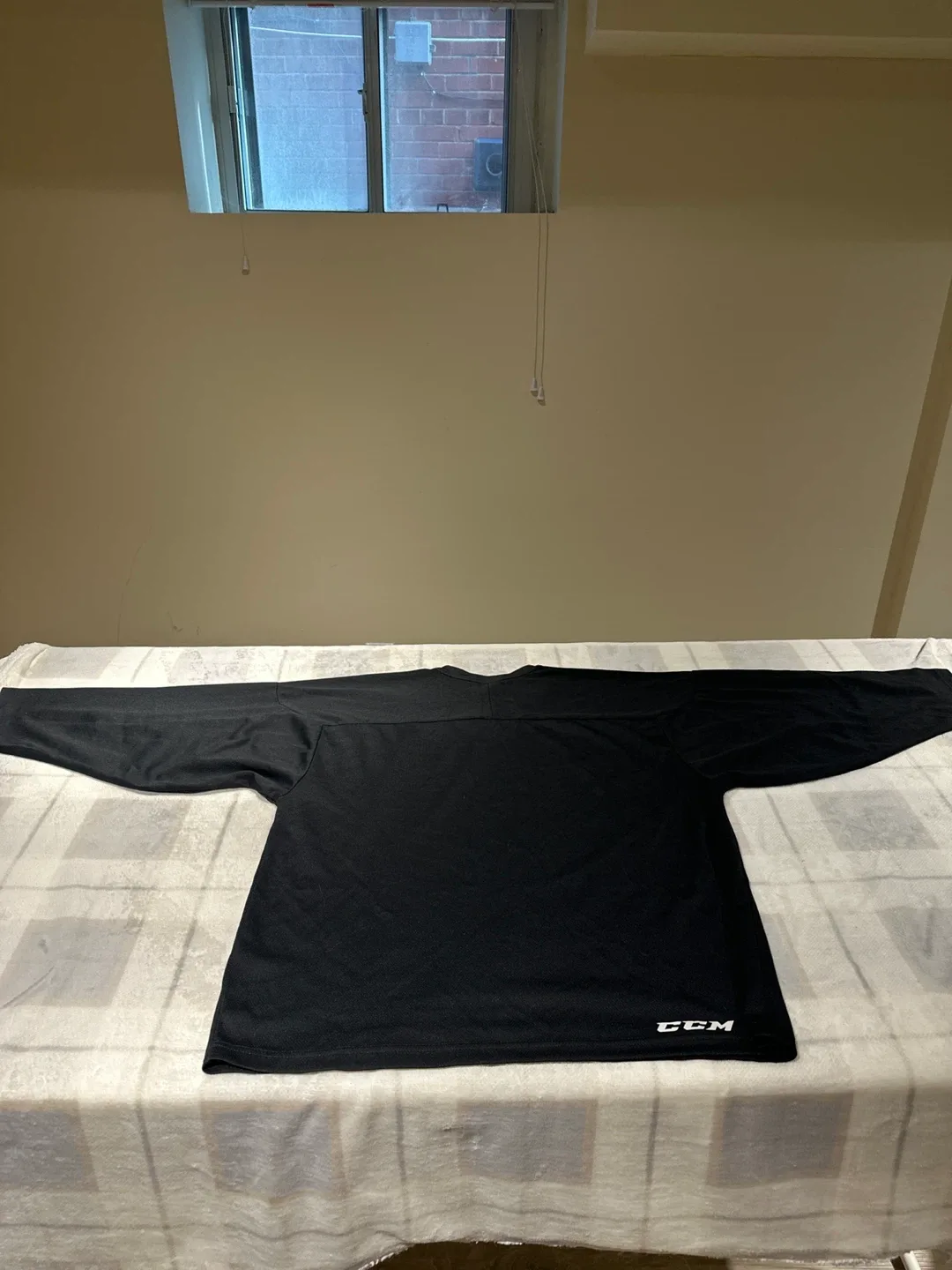 CCM Youth Hockey Jersey - L/XL thumbnail