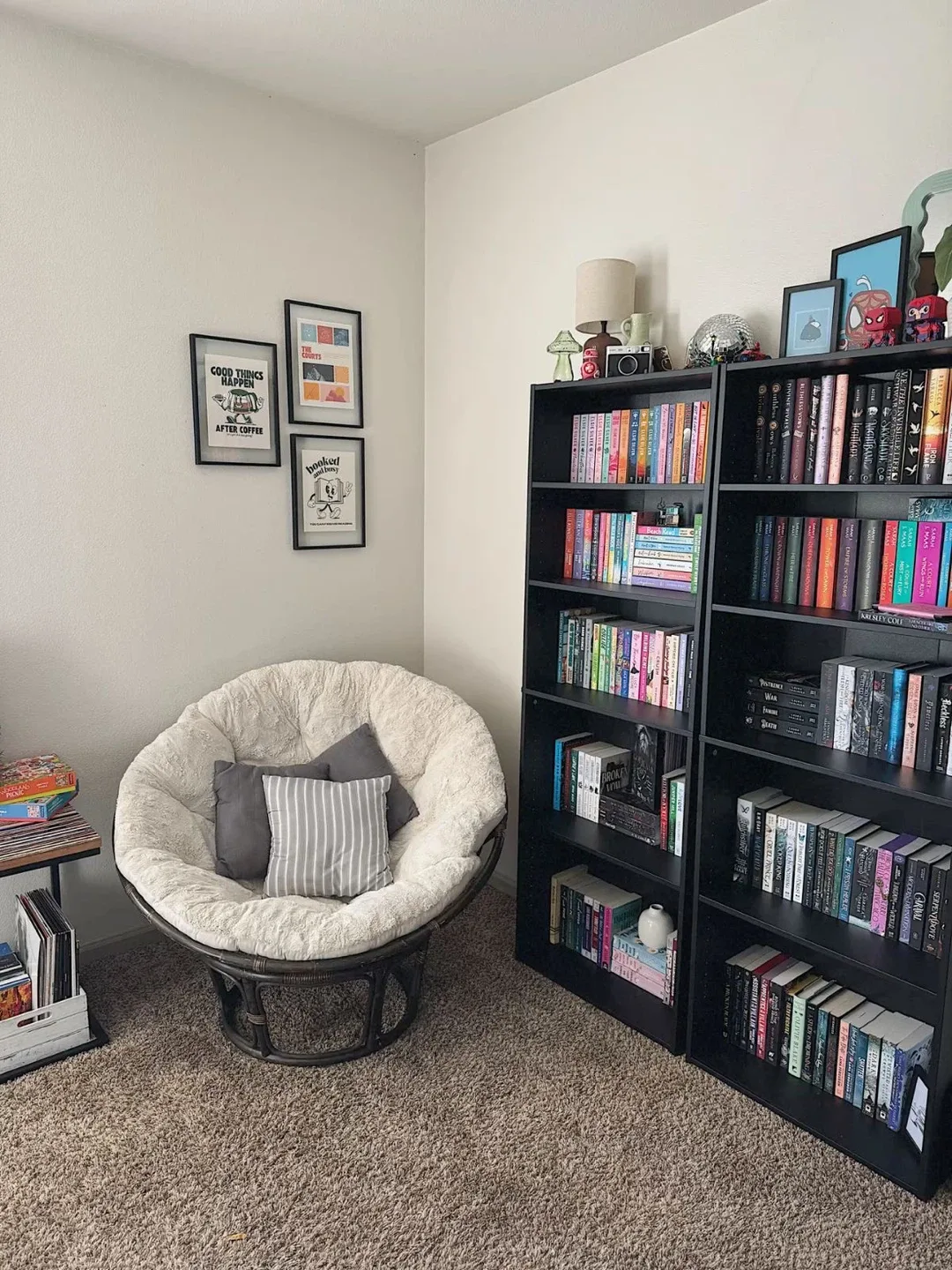 IKEA Black Bookshelf image indicator(2)