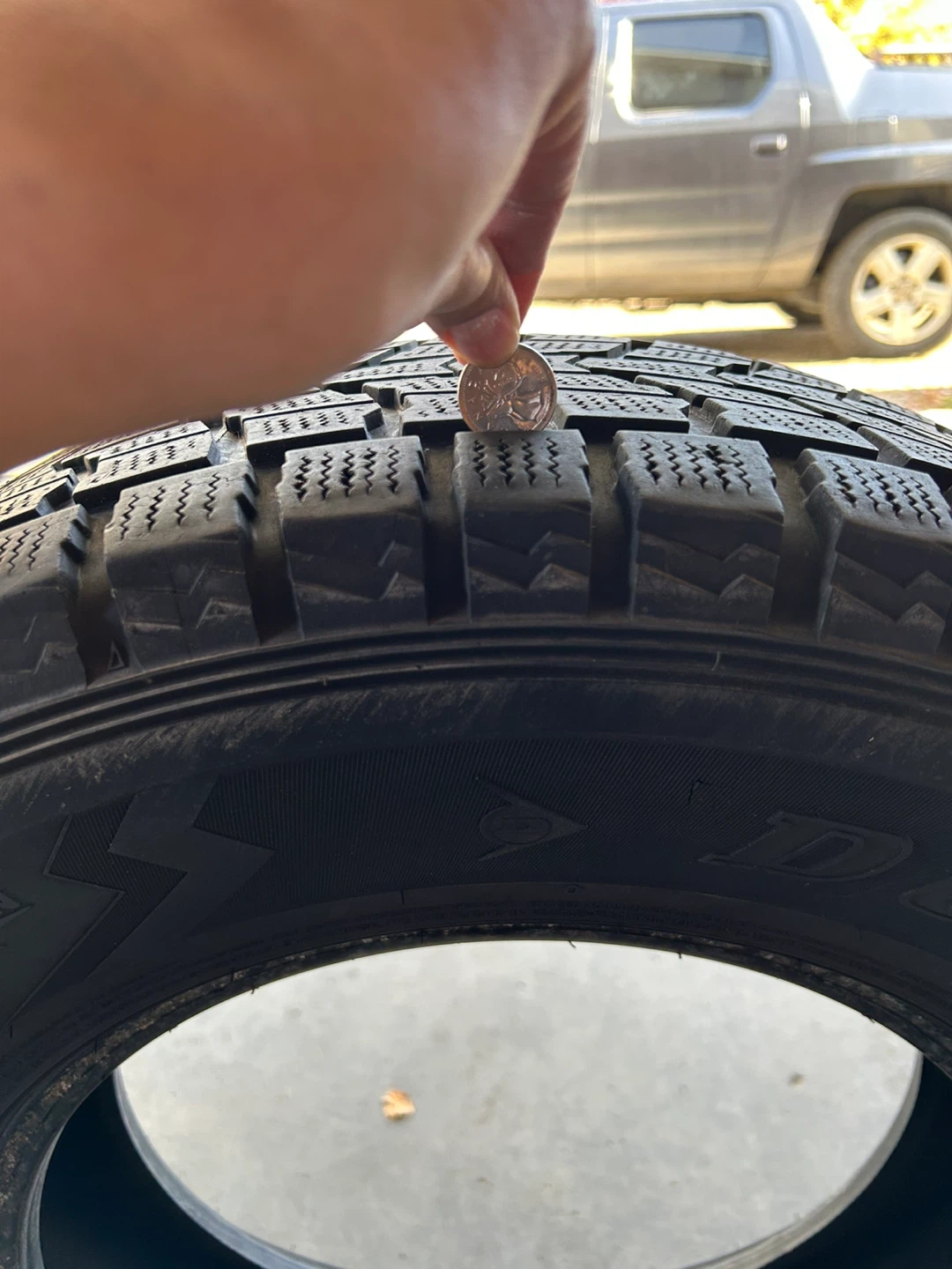 Dunlop Grandtrek SJ6 Winter Tires - 255/70R16 - photo 5