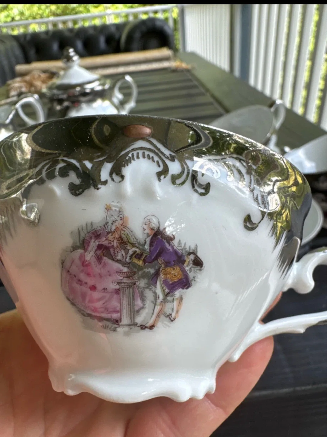 Vintage Tea Set with Teapot, Creamer, and Cups image indicator(5)