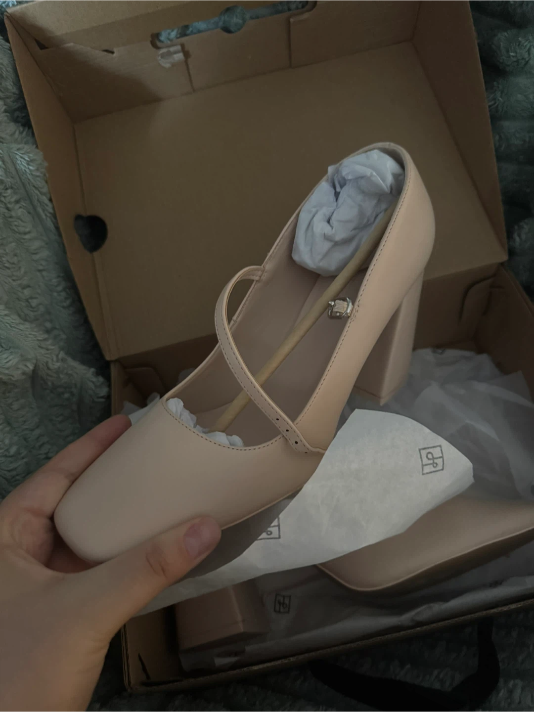 Matching Heels and bag, size 11 - photo 3