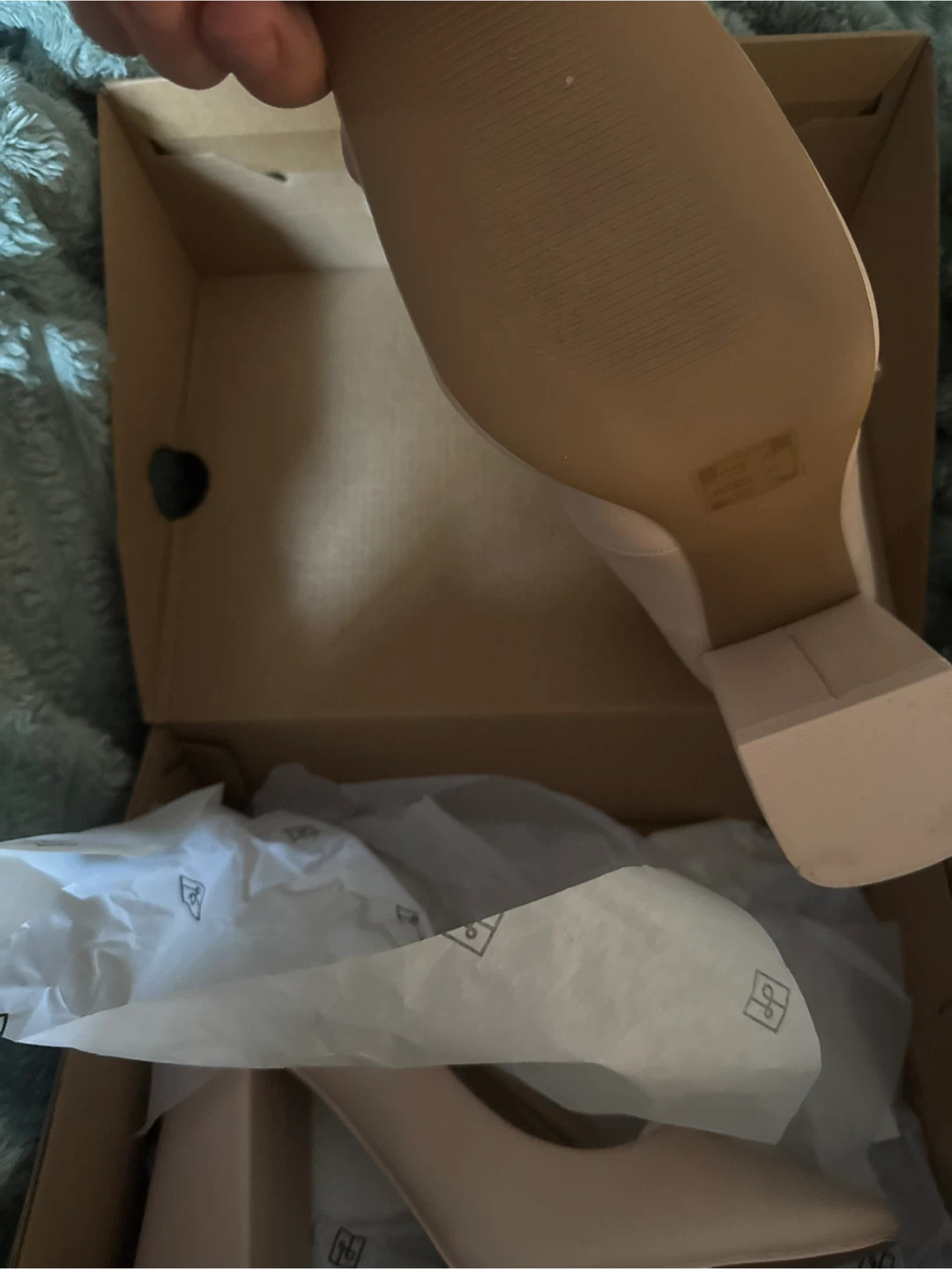 Matching Heels and bag, size 11 - photo 2