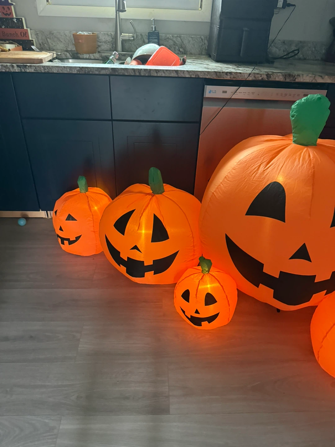 Inflatable Halloween Pumpkin Set Like new - photo 3