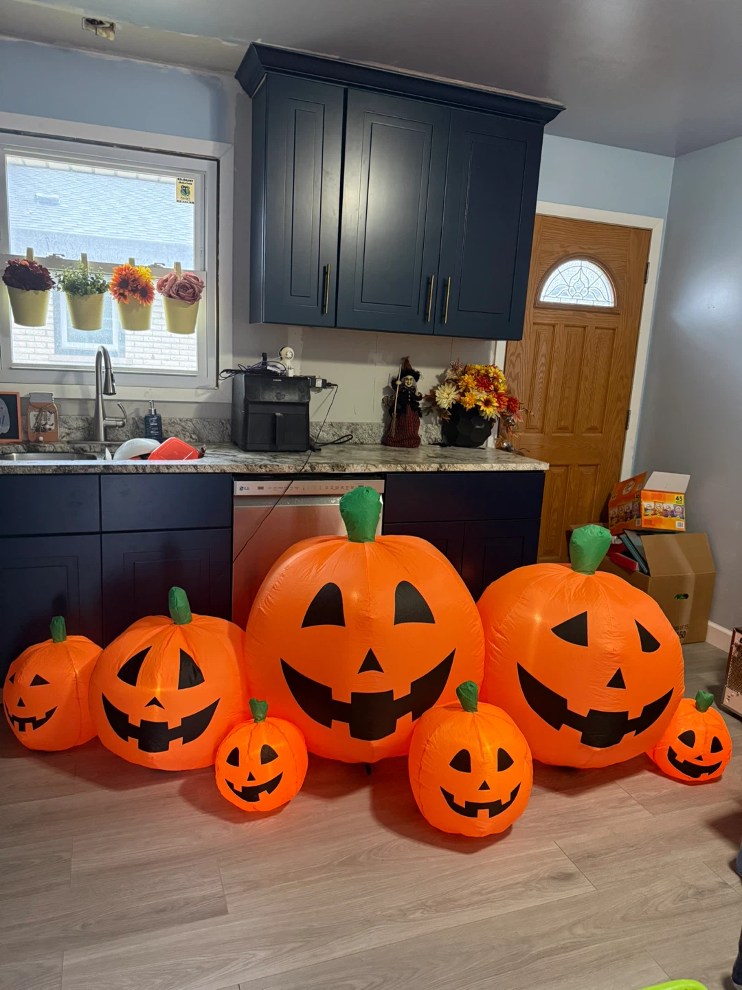 Inflatable Halloween Pumpkin Set Like new