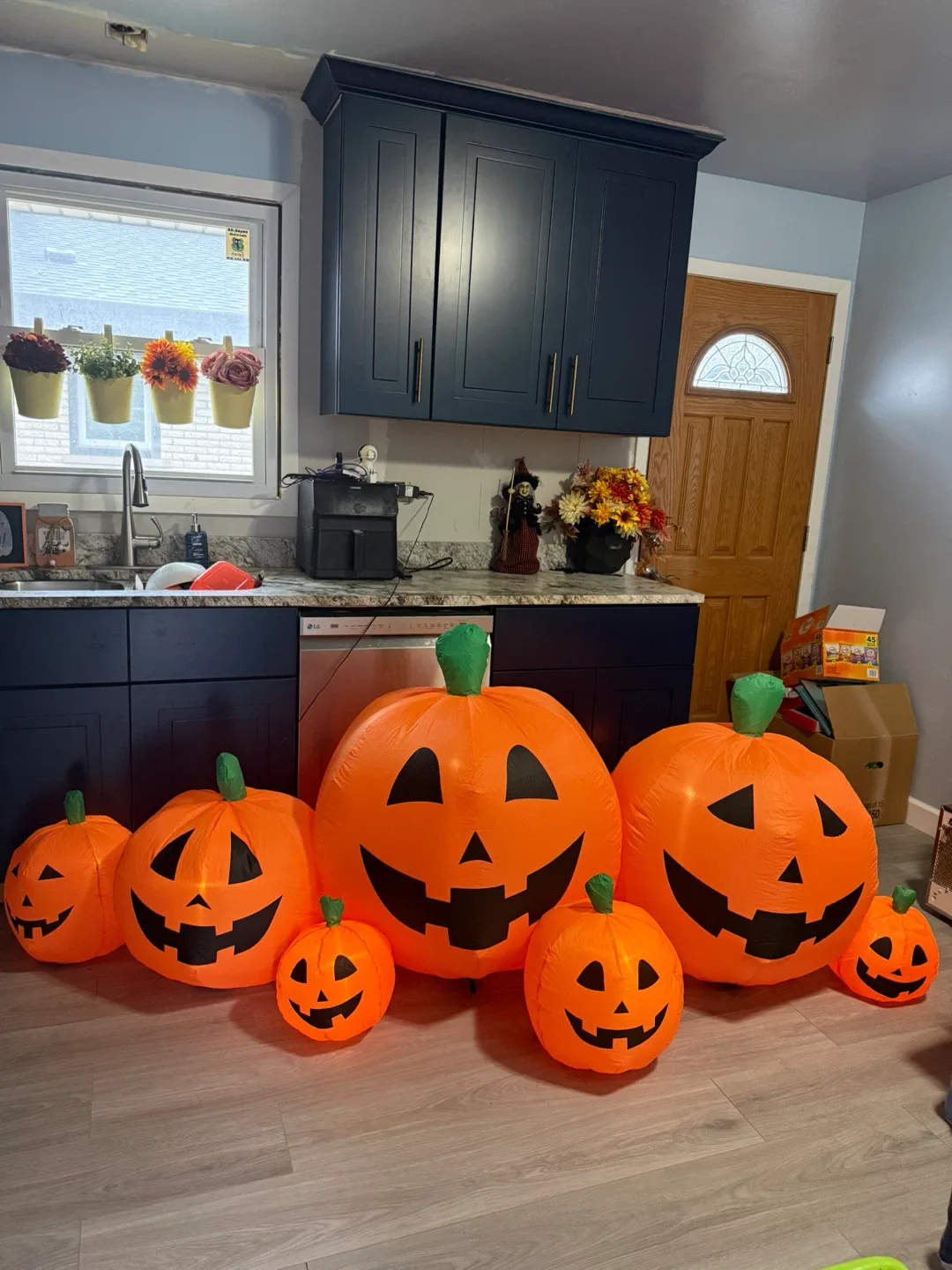 Inflatable Halloween Pumpkin Set Like new