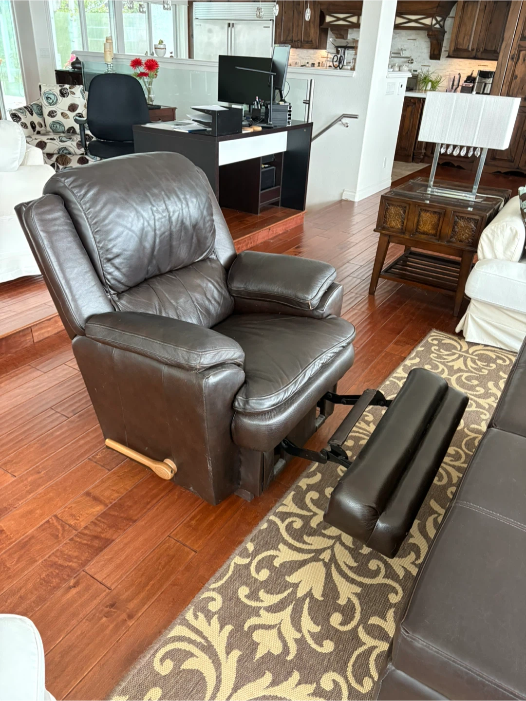 Lazy boy Brown Leather Recliner Chair - photo 2