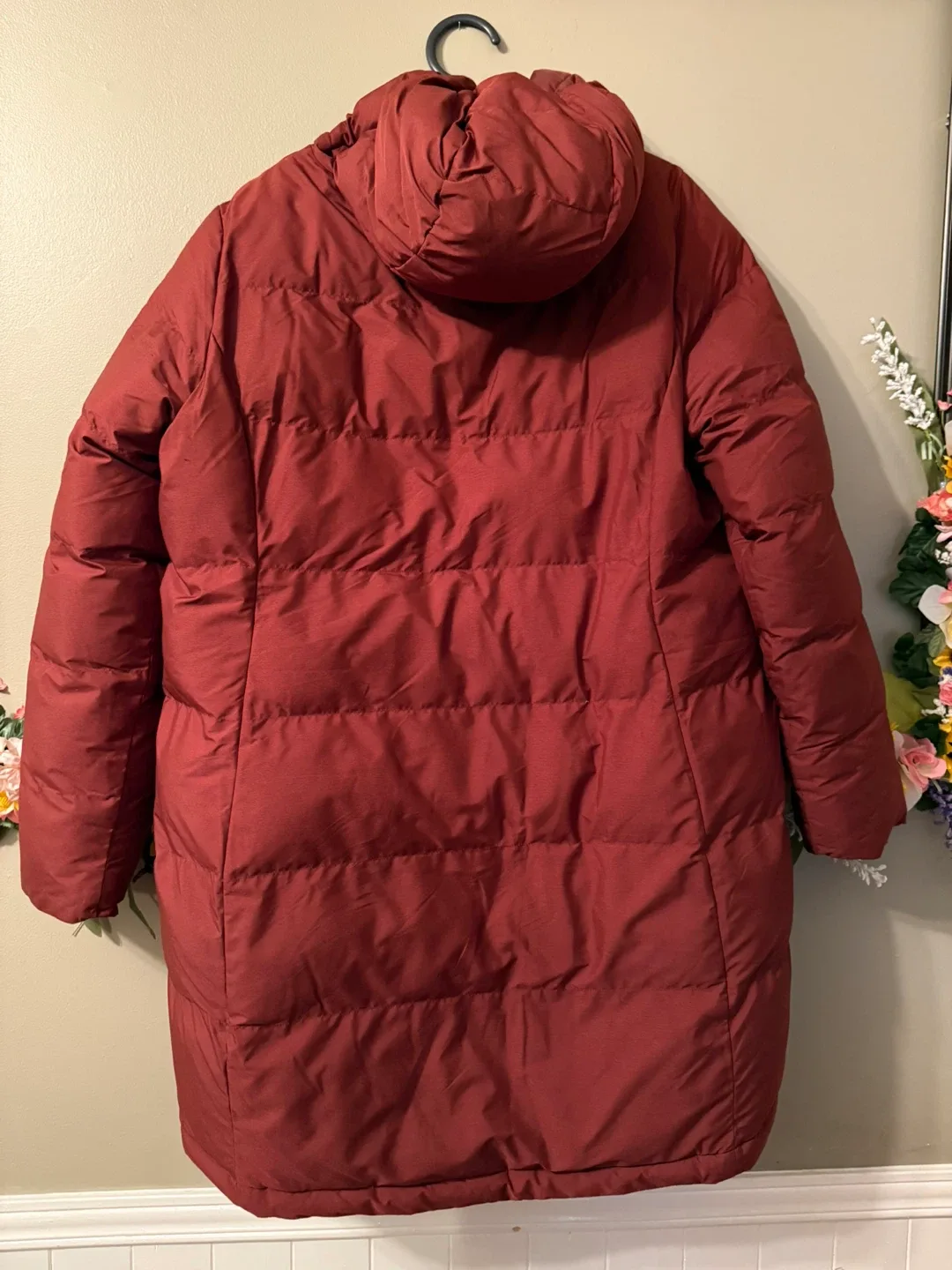 Denver Hayes XL Red Puffer Coat image indicator(2)