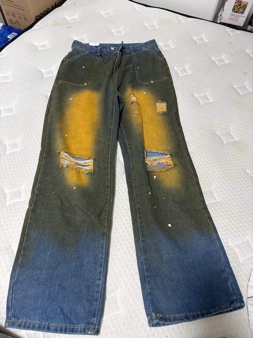 Queen Jeans Distressed Denim Pants - Size 30 image indicator(2)