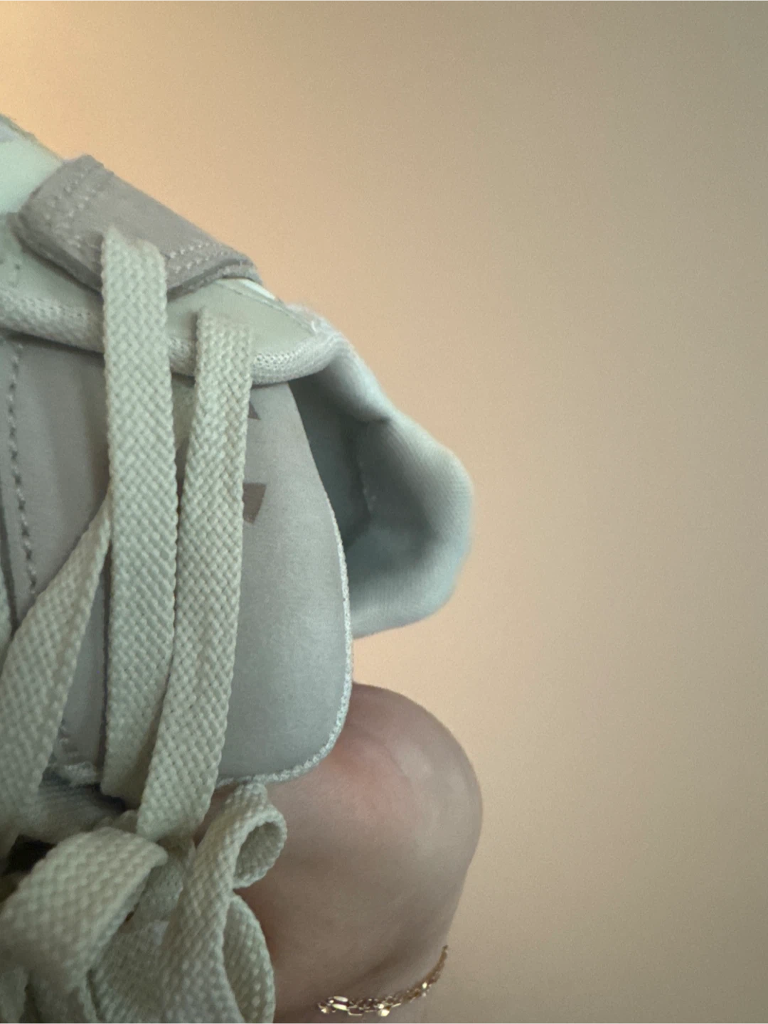Under armor Beige Sneakers M9.5 w11 - photo 2