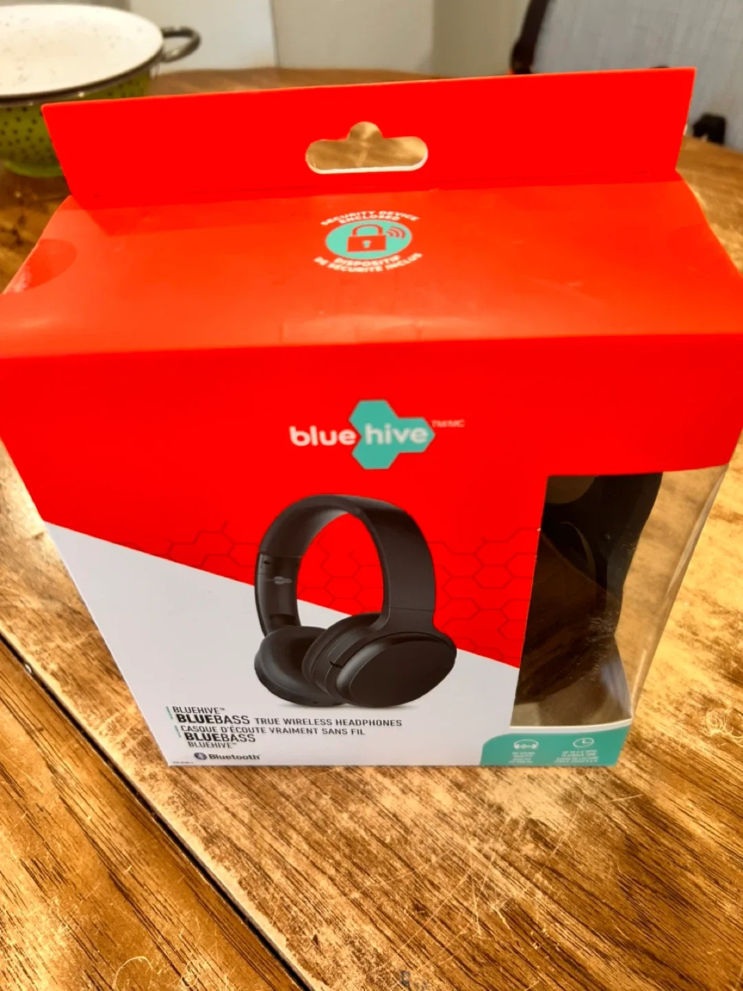 Bluehive BlueBass Wireless On-Ear Headphones thumbnail