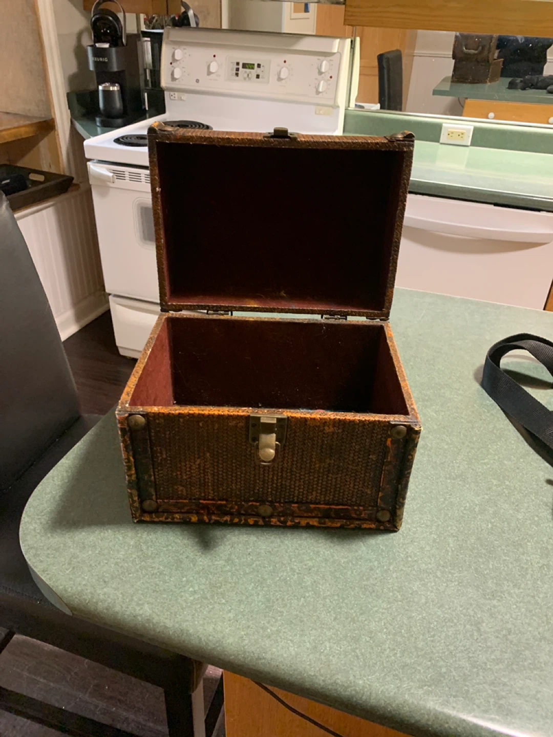 Vintage Woven Storage Box - photo 2