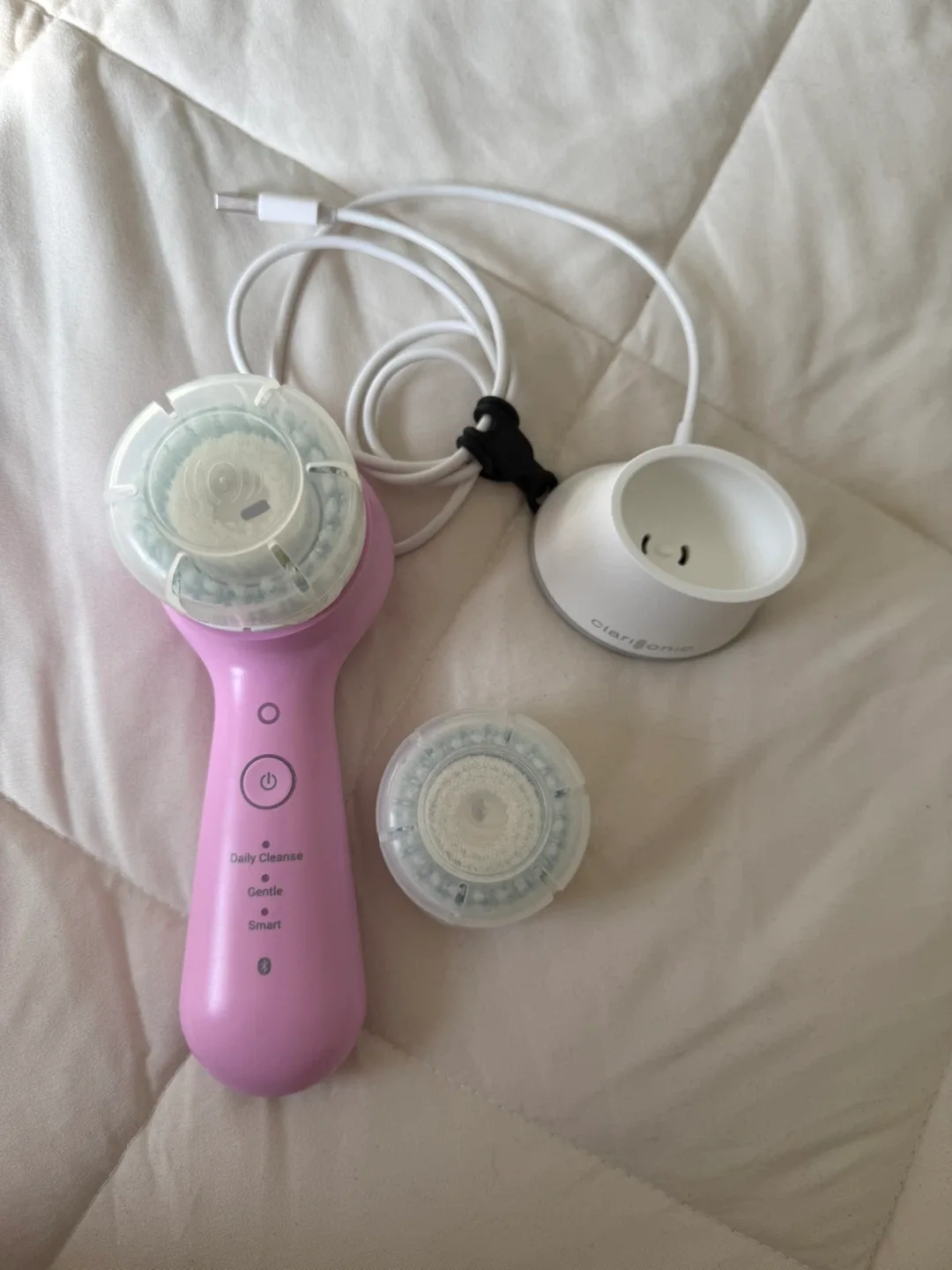 Clarisonic Mia Facial Cleansing Brush thumbnail