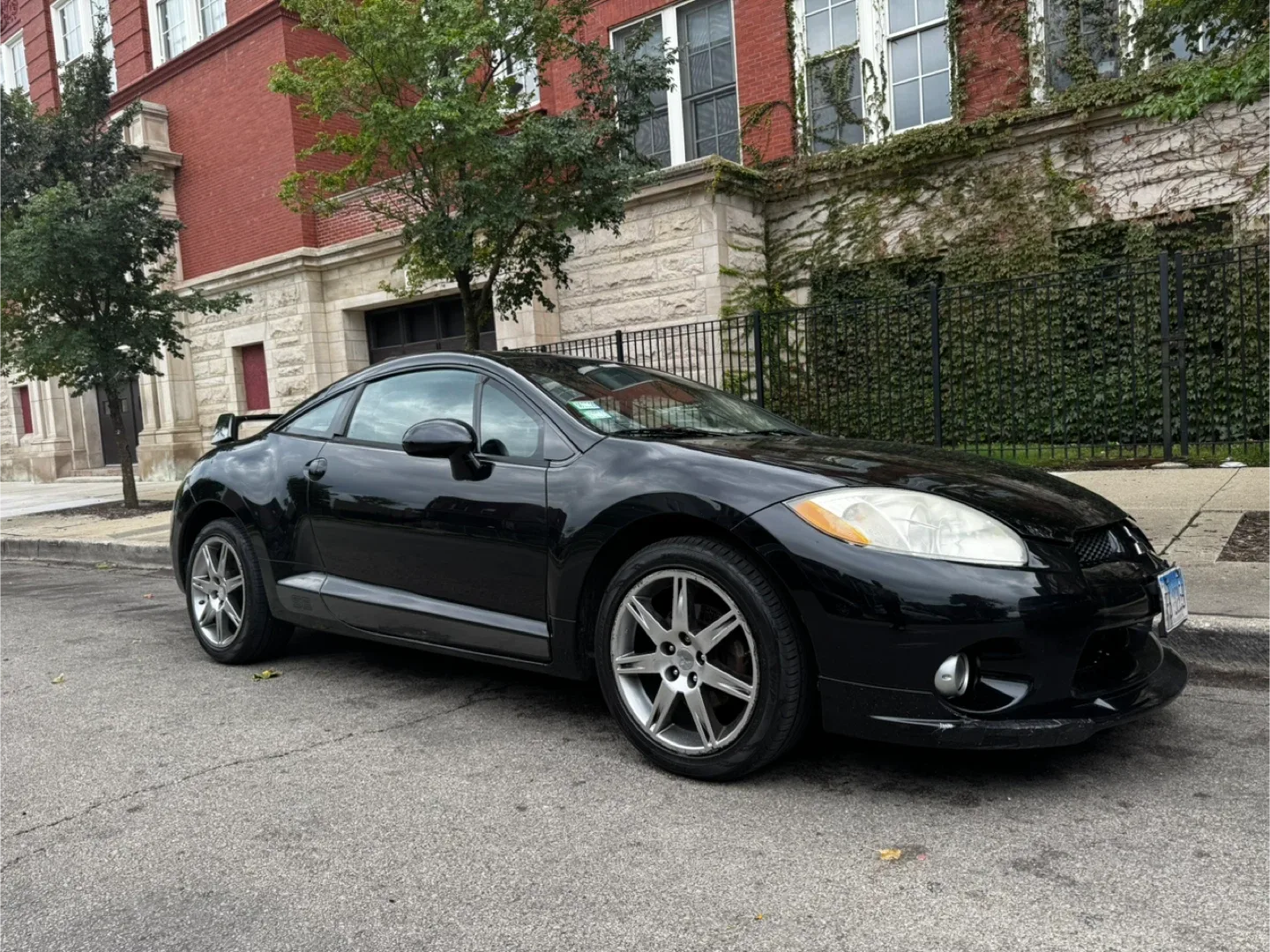 Mitsubishi Eclipse Black Coupe image indicator(3)