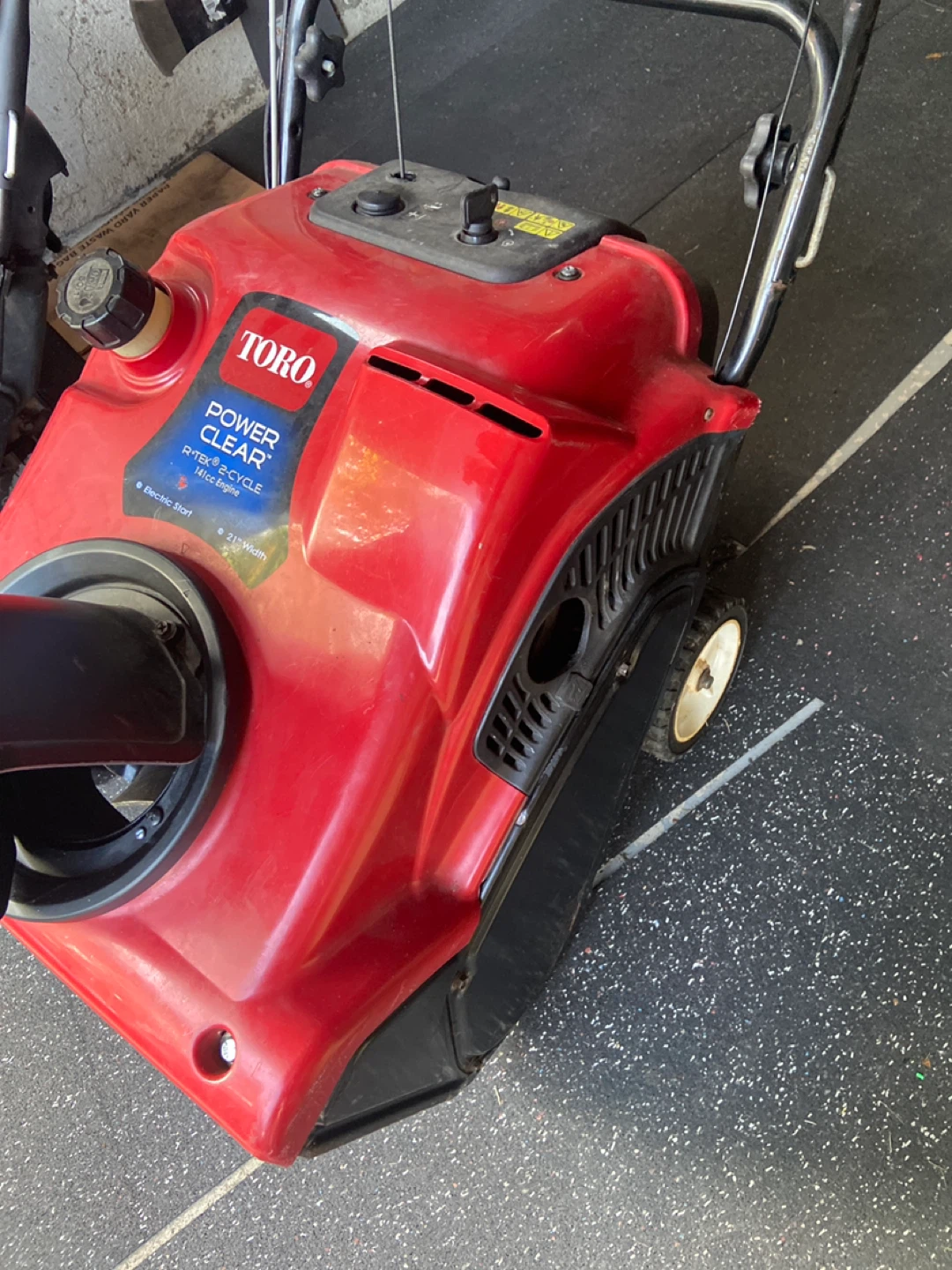 Toro Power Clear 141cc Snow Blower - photo 4