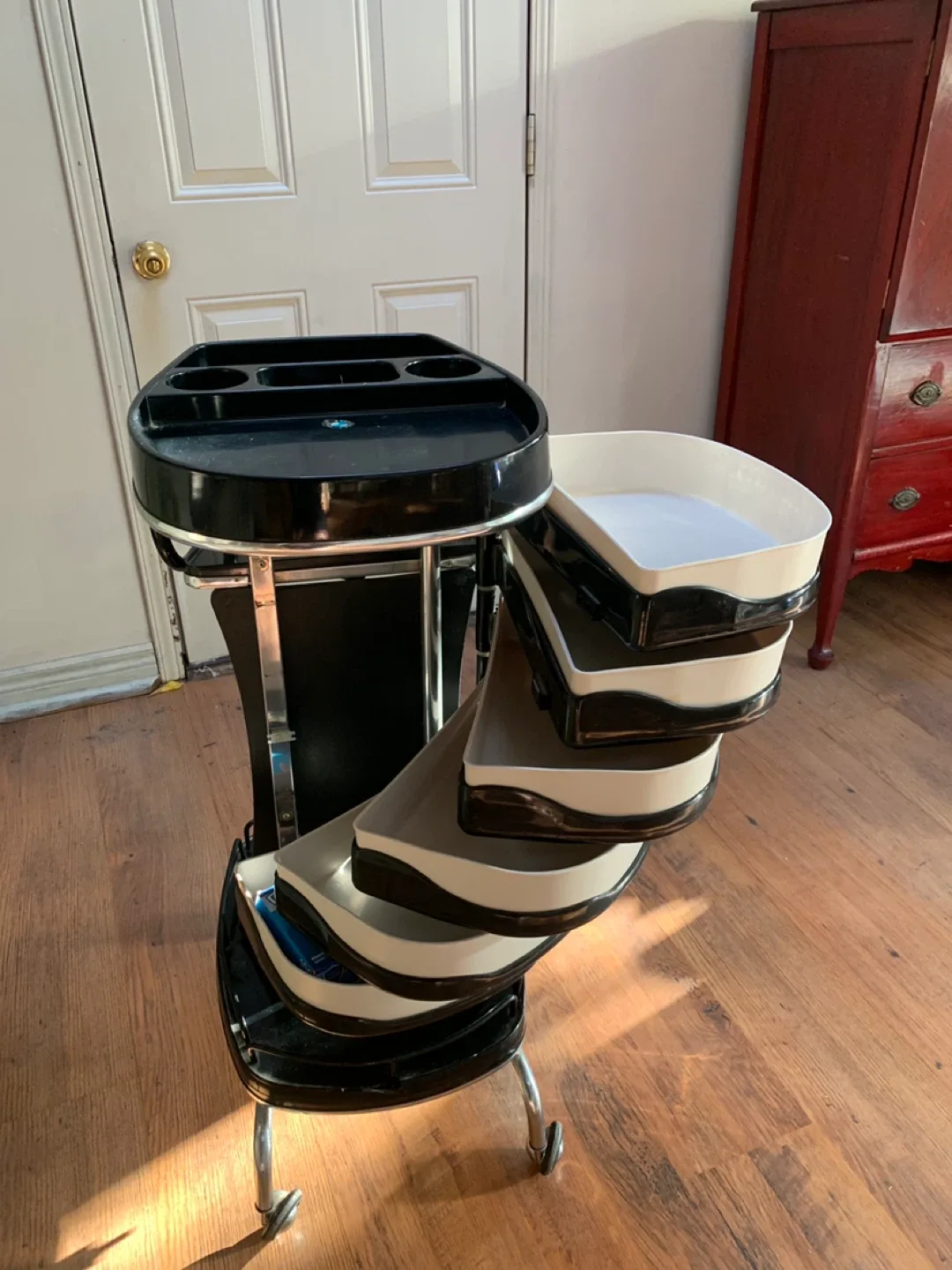 Salon Set Dio Rolling Cart - Black & White image indicator(2)