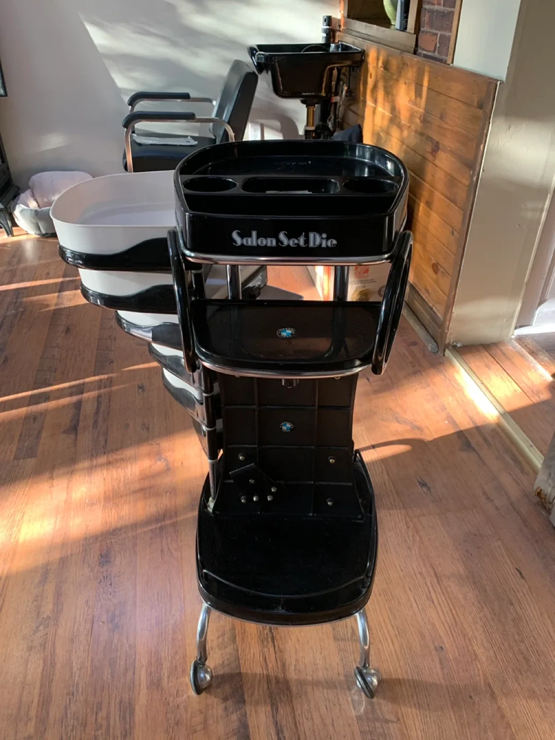 Salon Set Dio Rolling Cart - Black & White image indicator(3)