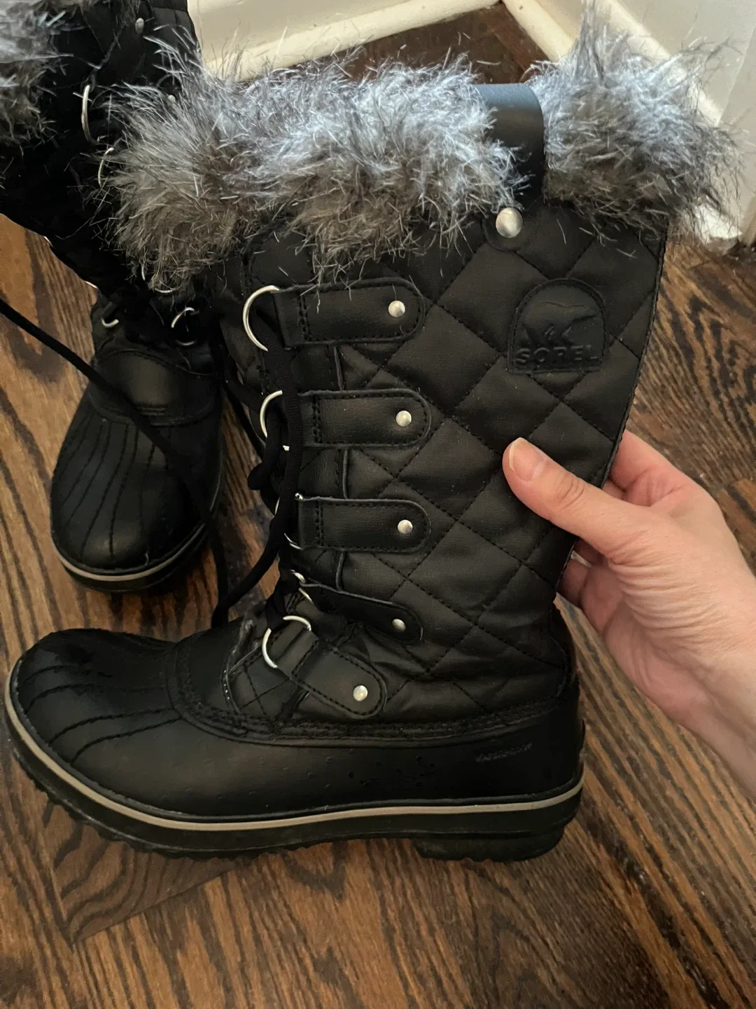 Sorel Tofino Black Winter Boots image indicator(3)