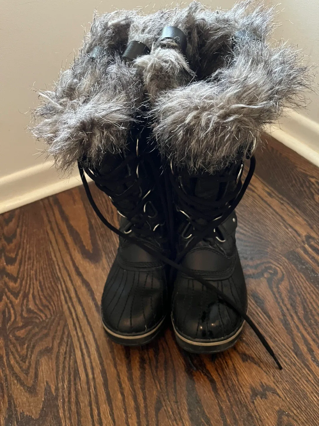 Sorel Tofino Black Winter Boots image indicator(4)