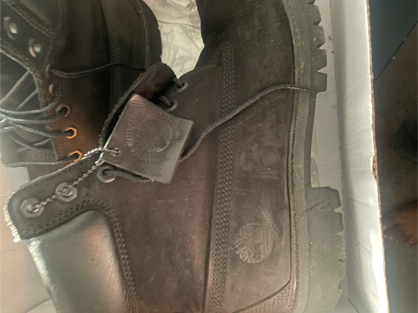 Timberland Black Boots image indicator(2)