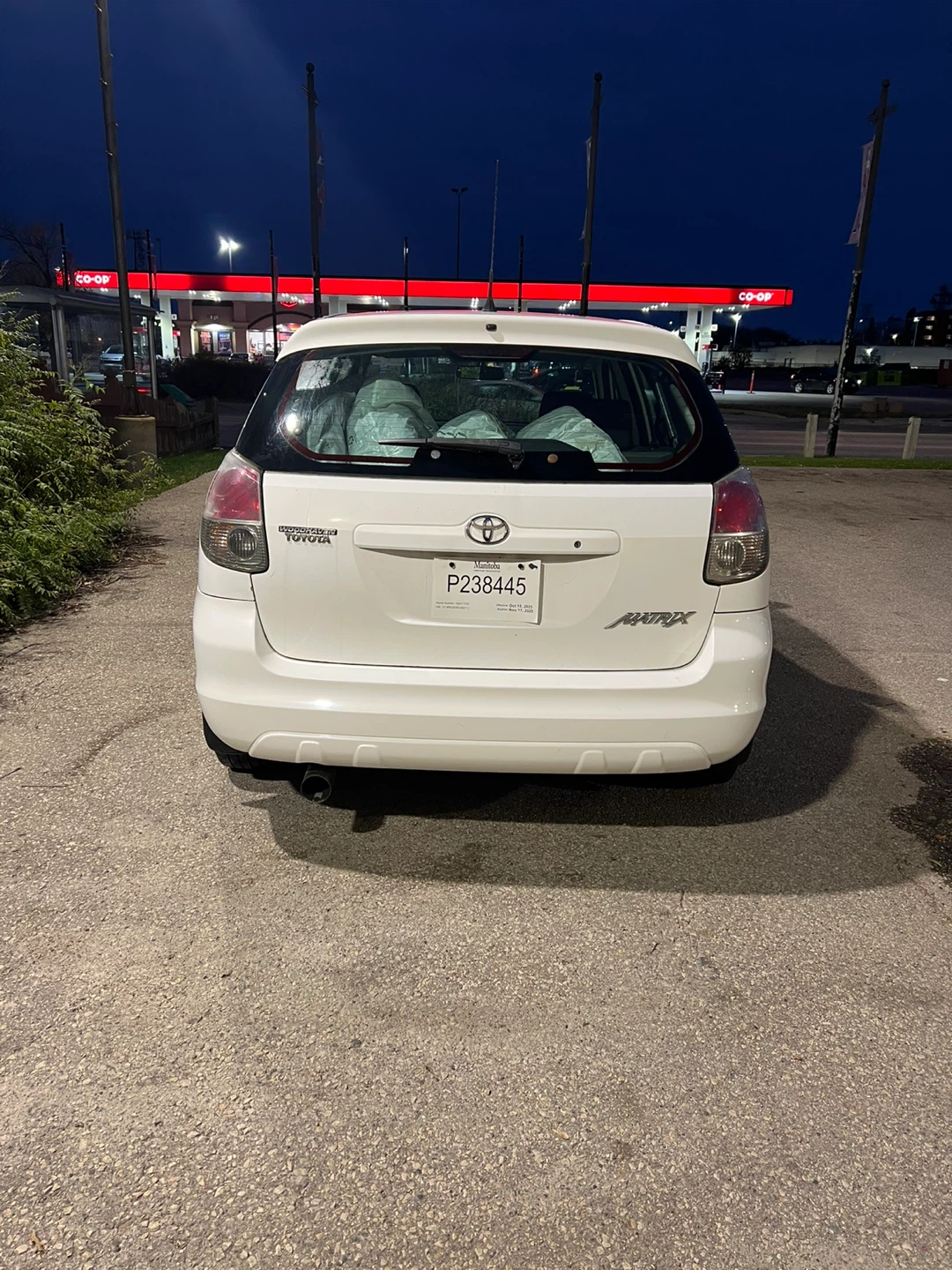 Toyota Matrix White Hatchback - photo 5