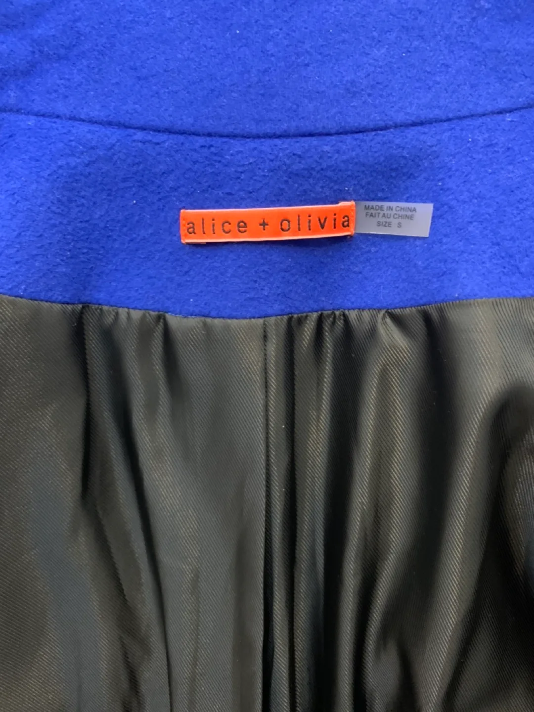 Beautiful cashmere and wool coat removable real fur collar image indicator(7)