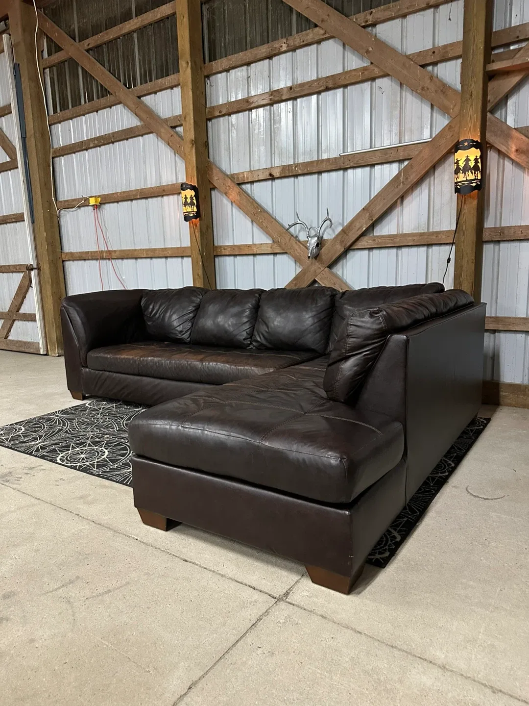 *Delivery Available* Teppermans 2 Piece Leather Sectional image indicator(4)