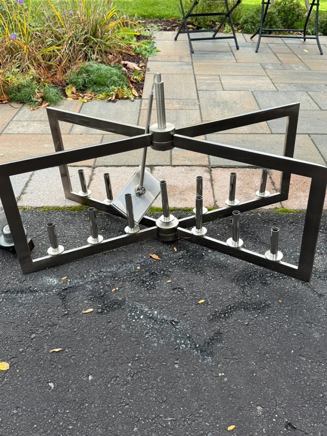 Modern Metal Chandelier Frame thumbnail