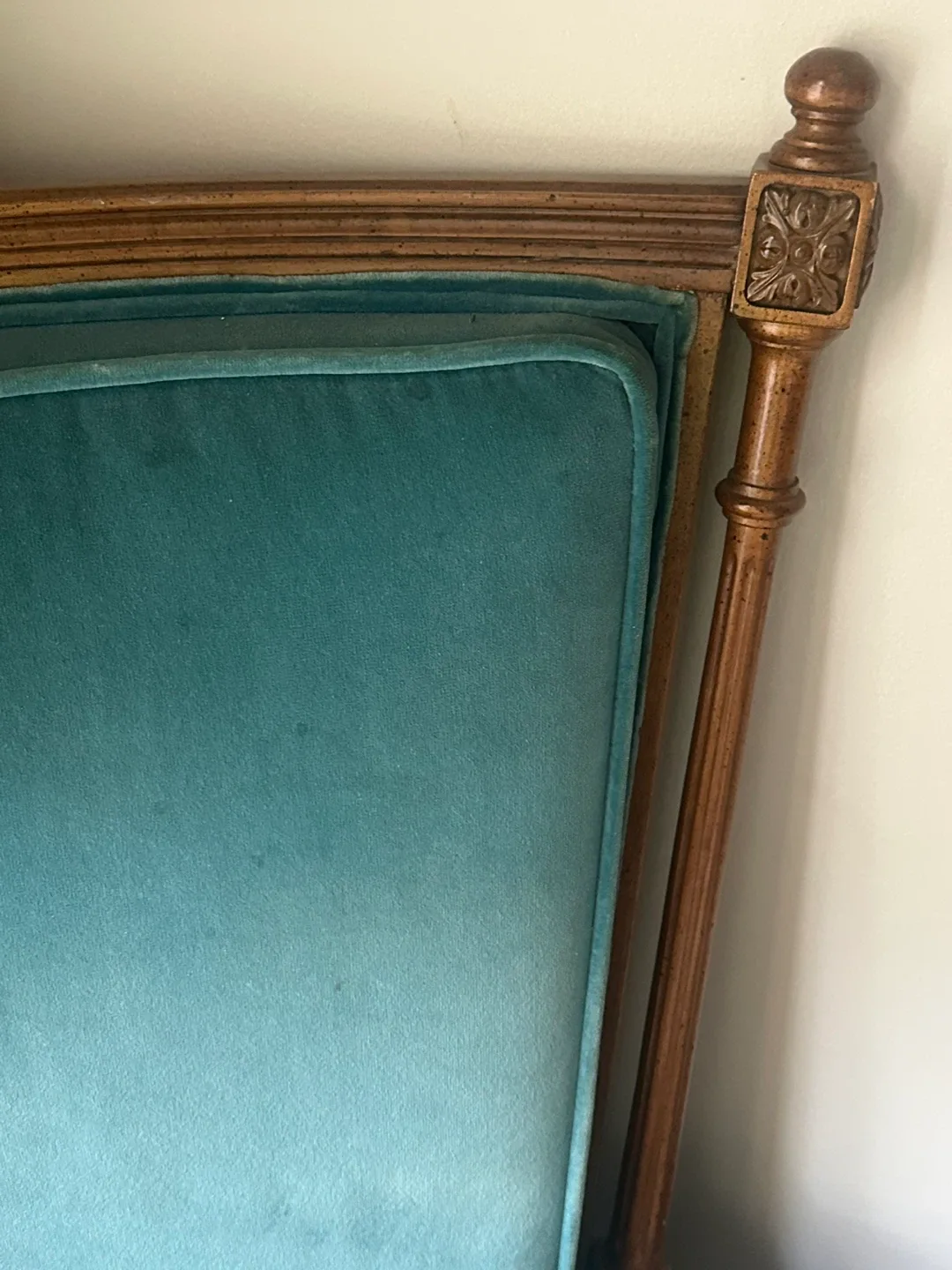Vintage Teal Throne Chair image indicator(2)