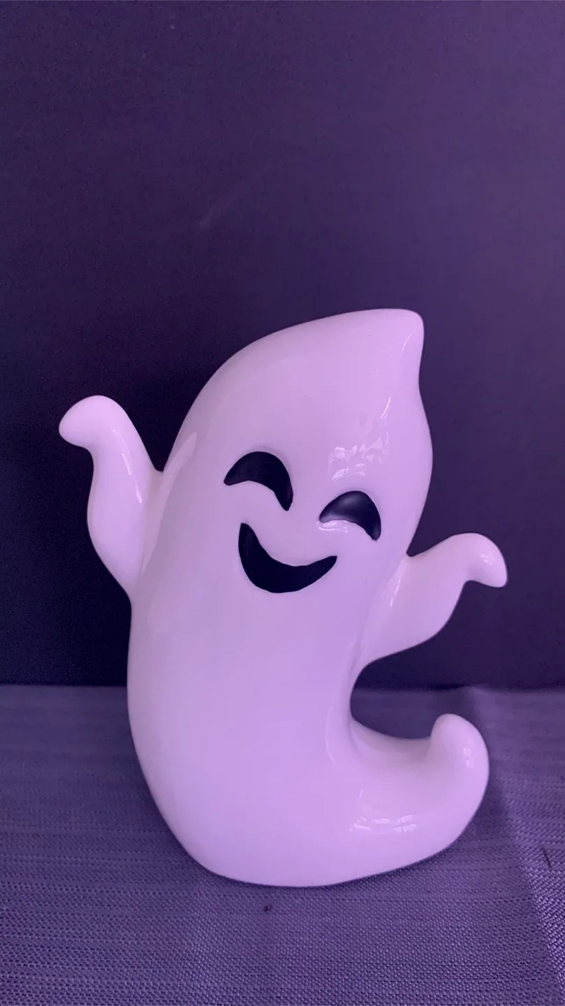 🥕 Cute Ceramic Ghost Decoration for Holloween thumbnail