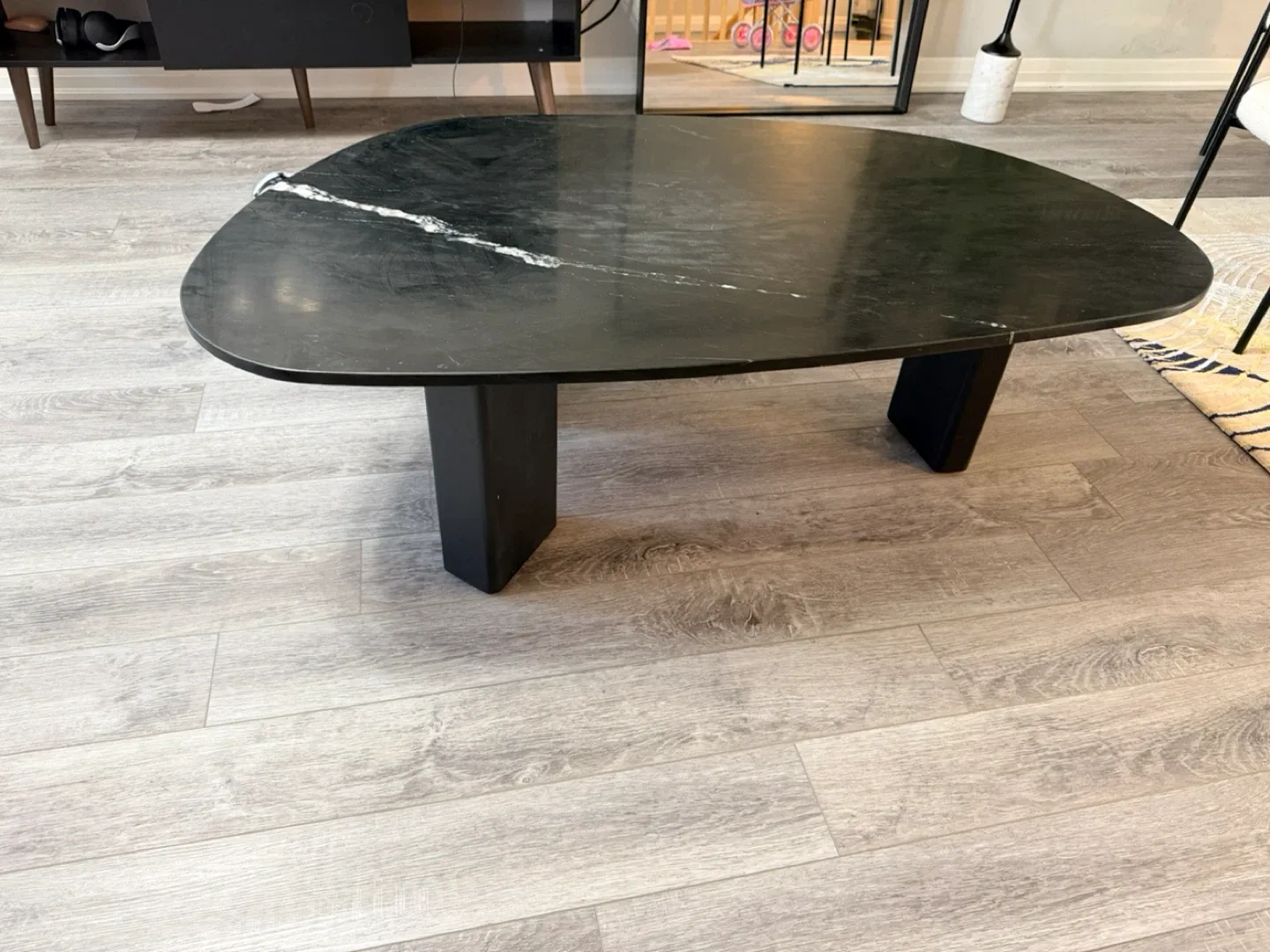 Black Marble Coffee Table image indicator(2)