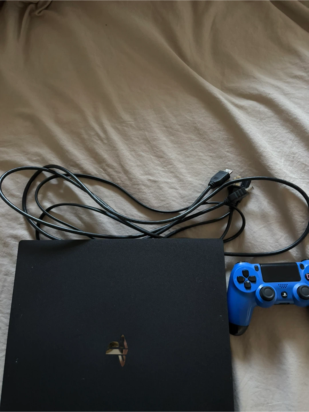 PlayStation 4 Pro - photo 3