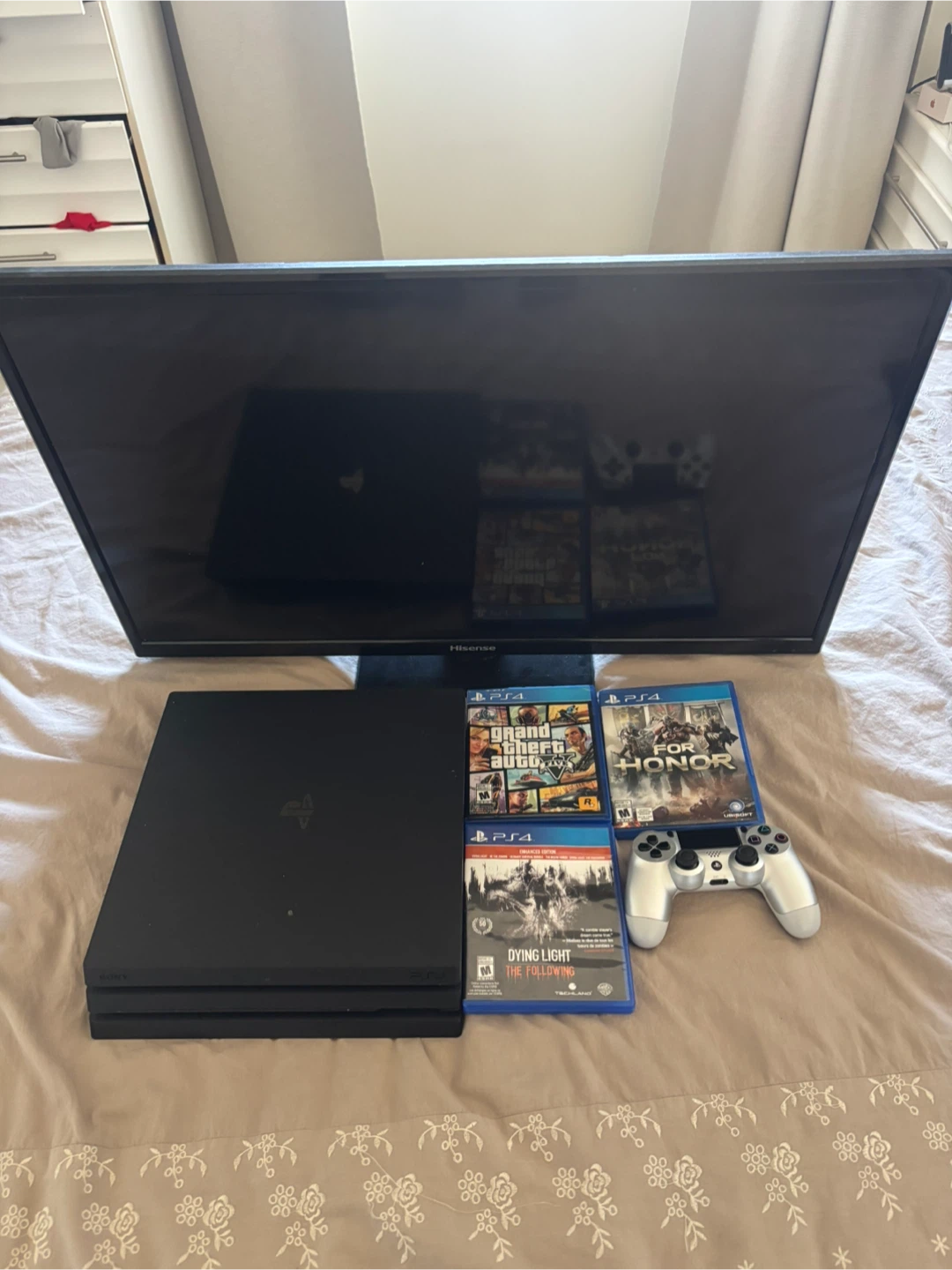 PlayStation 4 Pro + TV Bundle