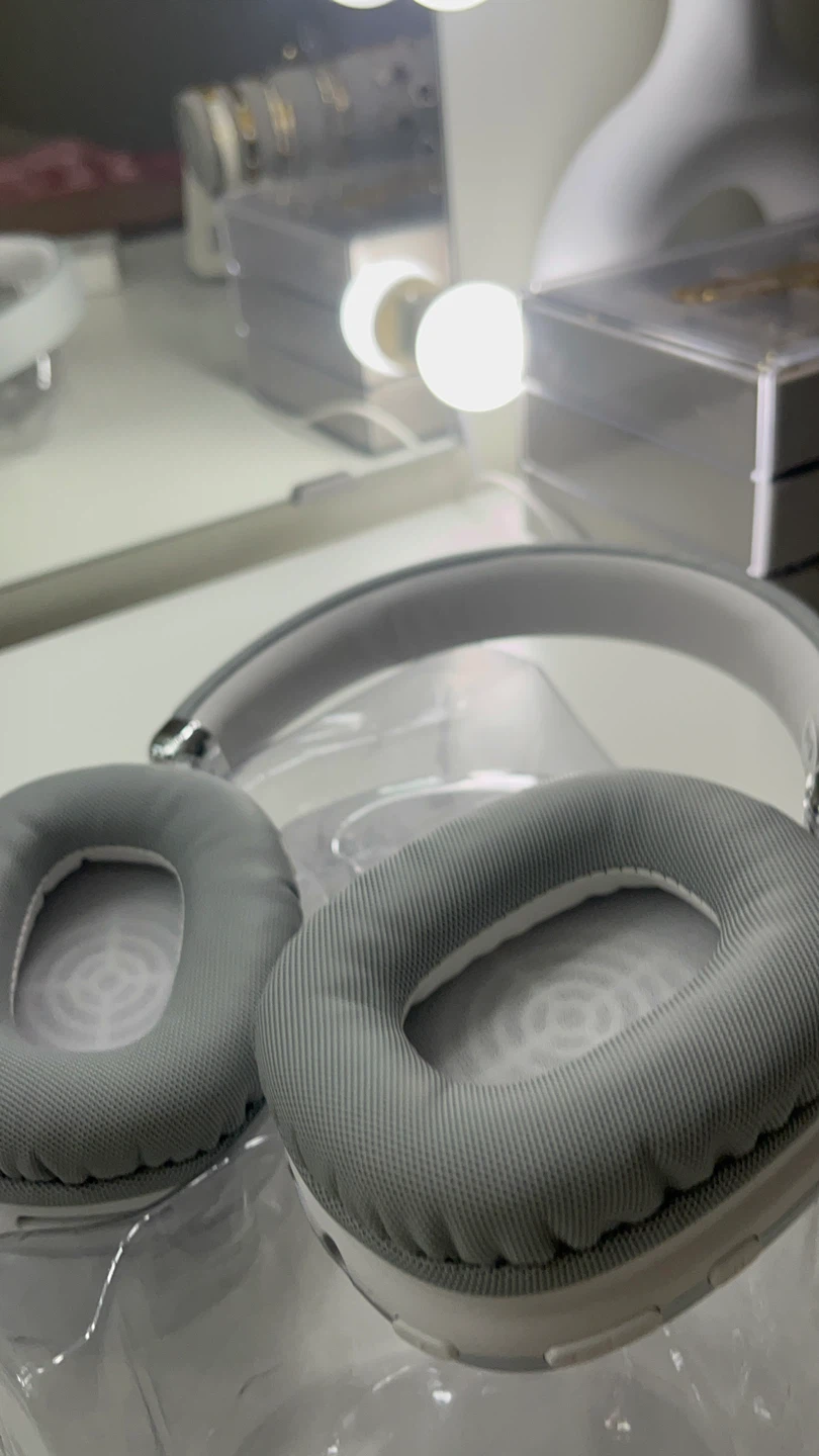 R-15 Wireless Stereo Headphones - New! - photo 4