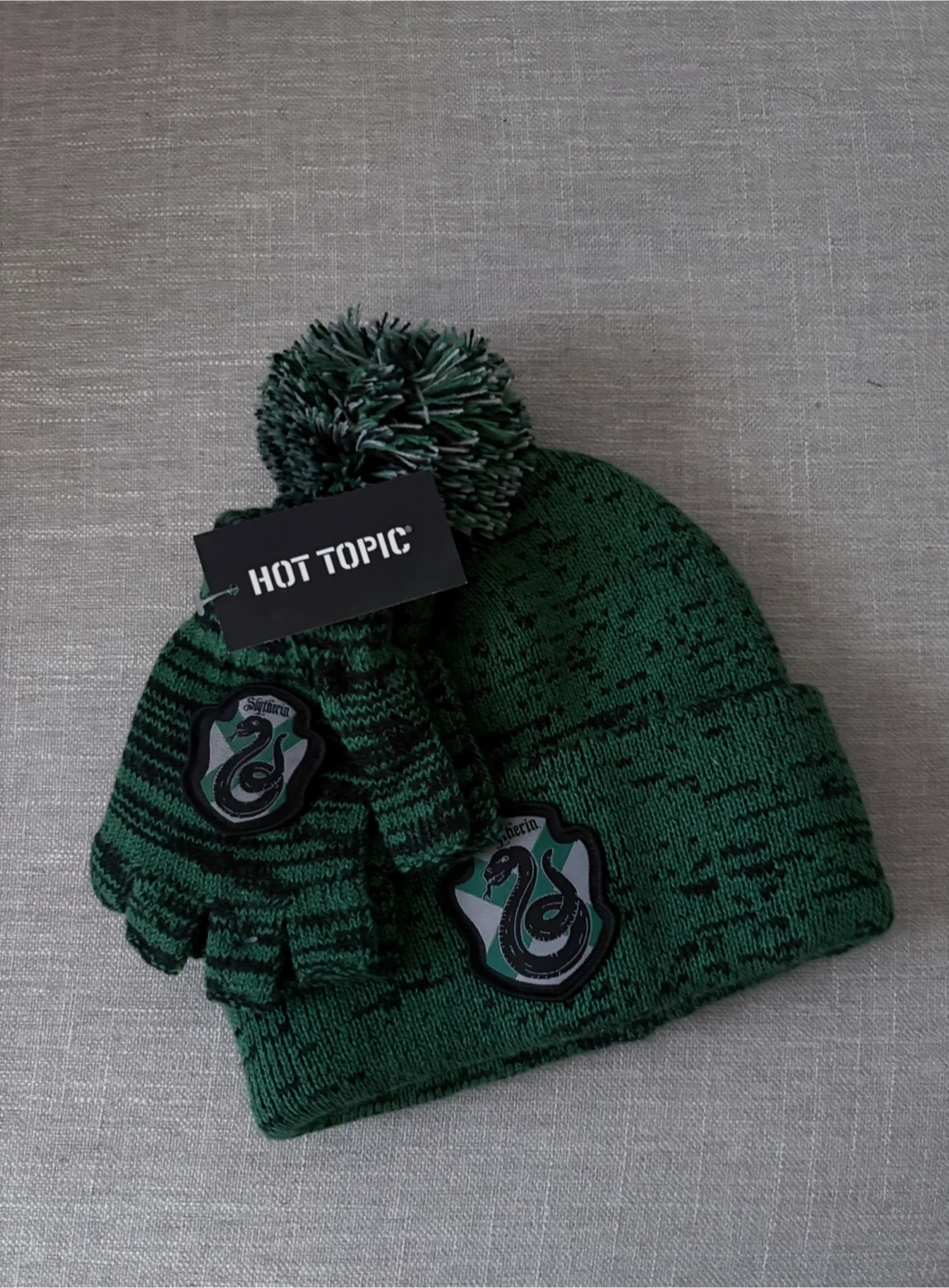 Hot Topic Toque and Mitt Set New - Harry Potter Slytherin - photo 2
